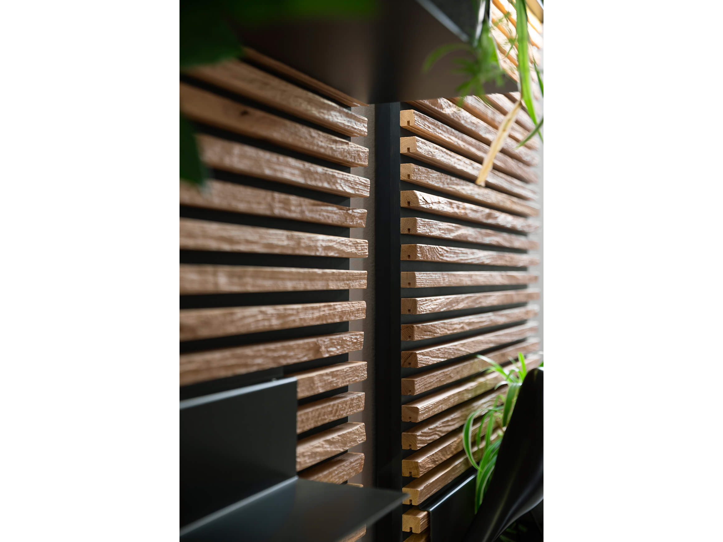 Lamellenpaneel Yonna Hartmann / Farbe: Holzfarbig