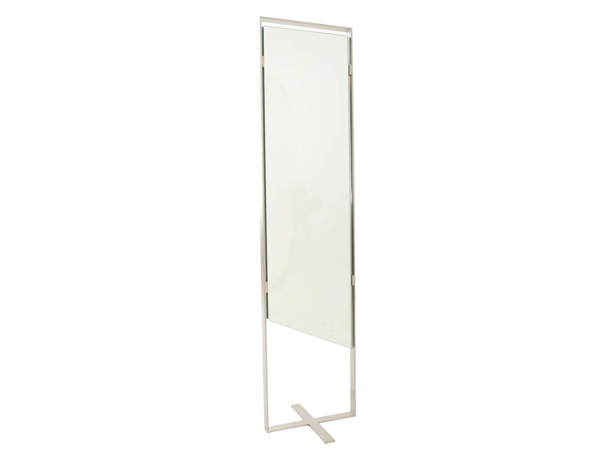 Ginger triangle mirror