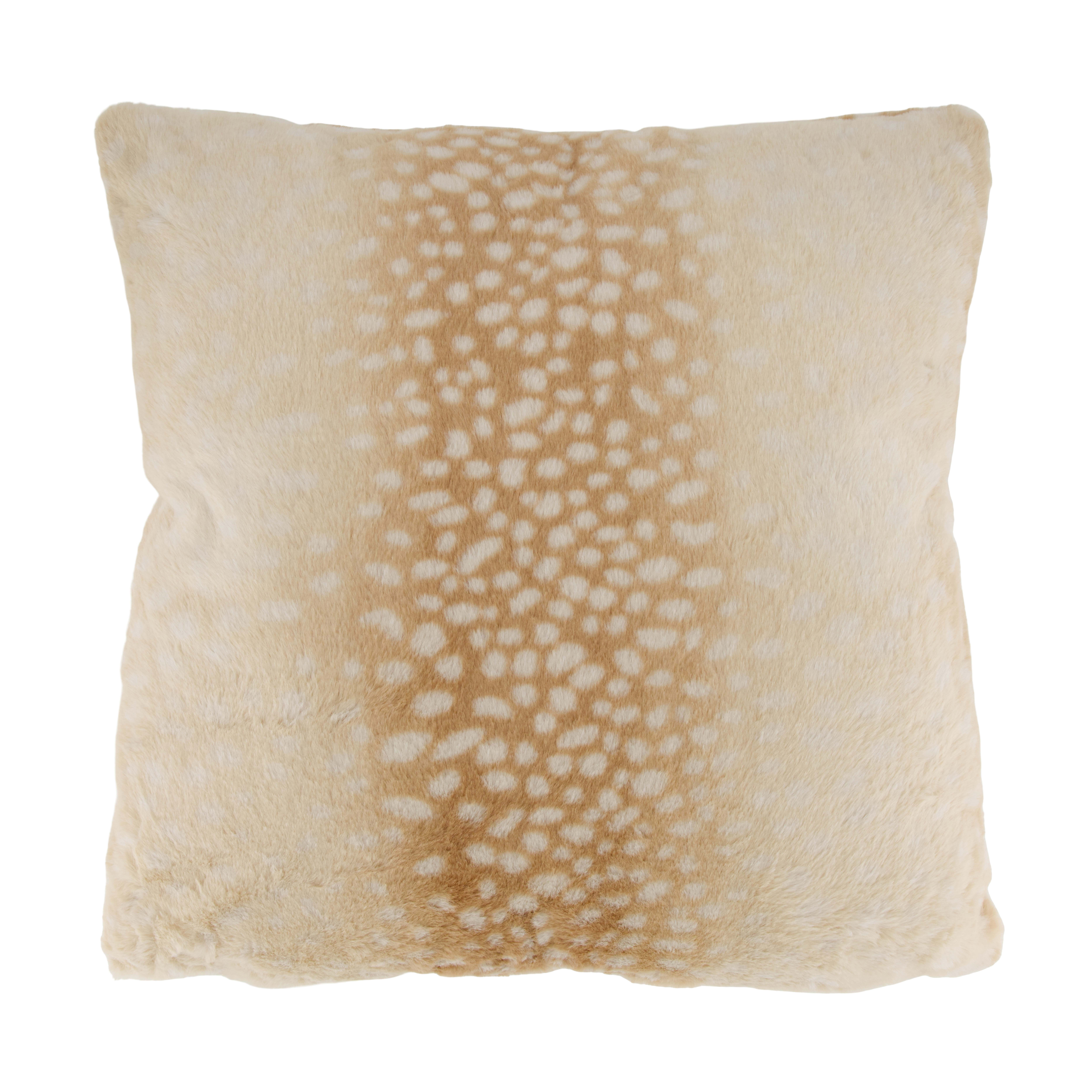 Decofinder Kissen Hirschfell, Creme  | Schubiger Möbel