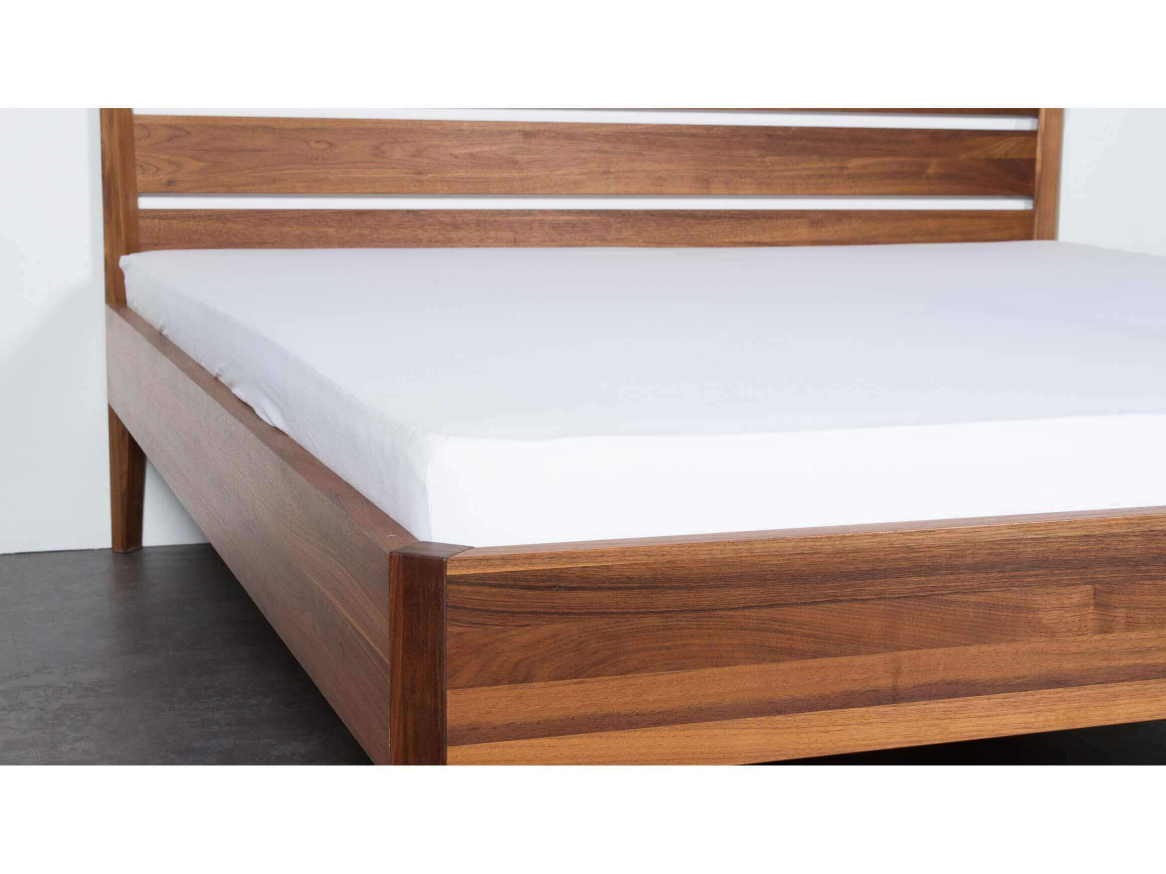 Bett Light Team 7 / Farbe: Braun