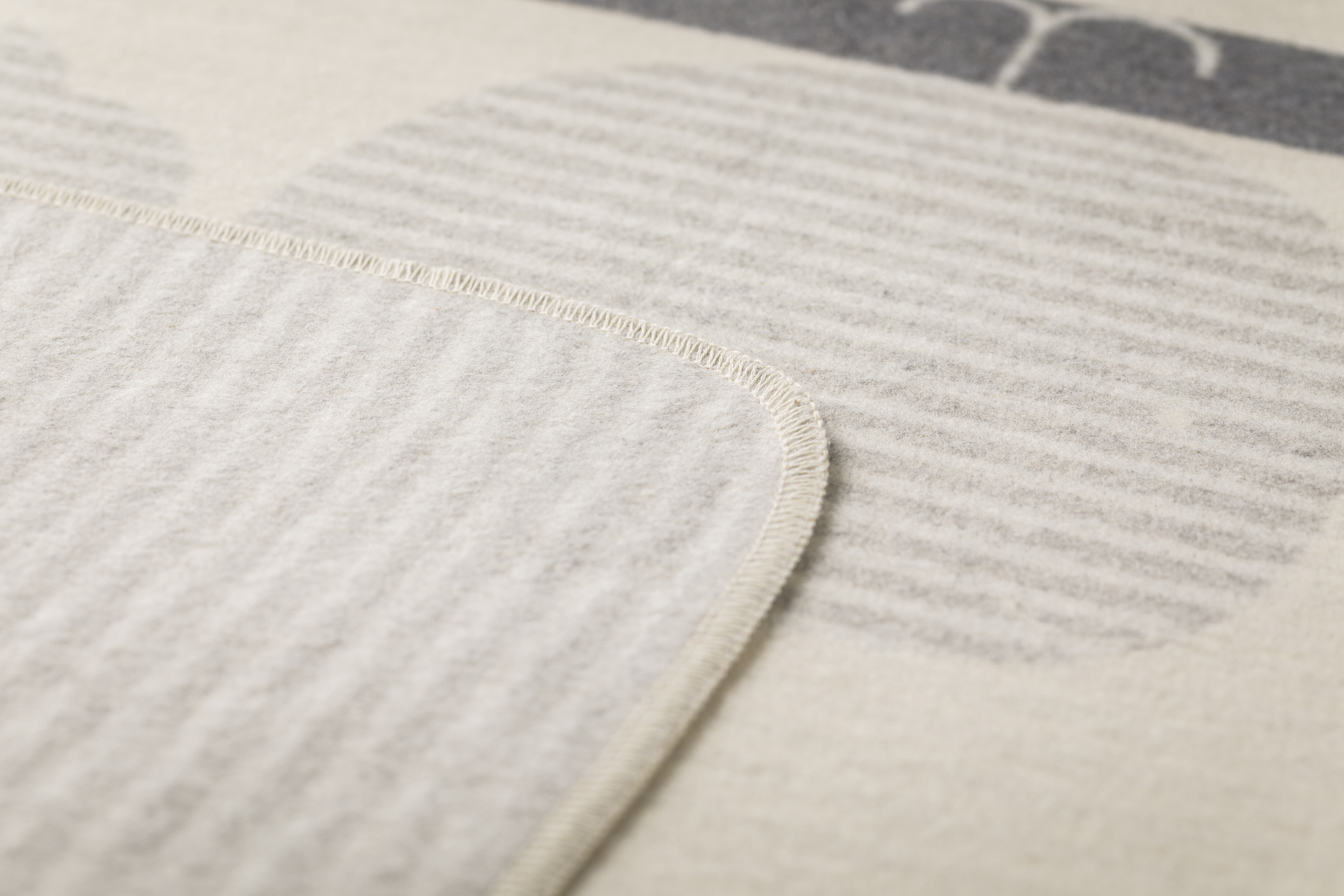 Couverture bébé bijou baleine, gris clair 70 x 90 cm Sander AG