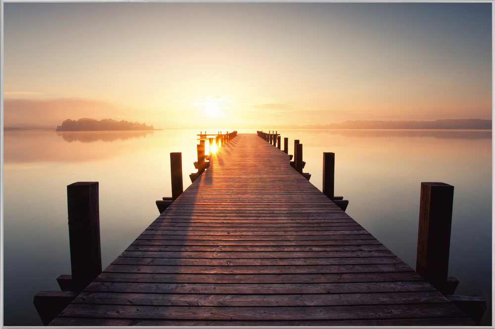 Bild mit Rahmen-Steg Bei Sonnenaufgang-image LAND