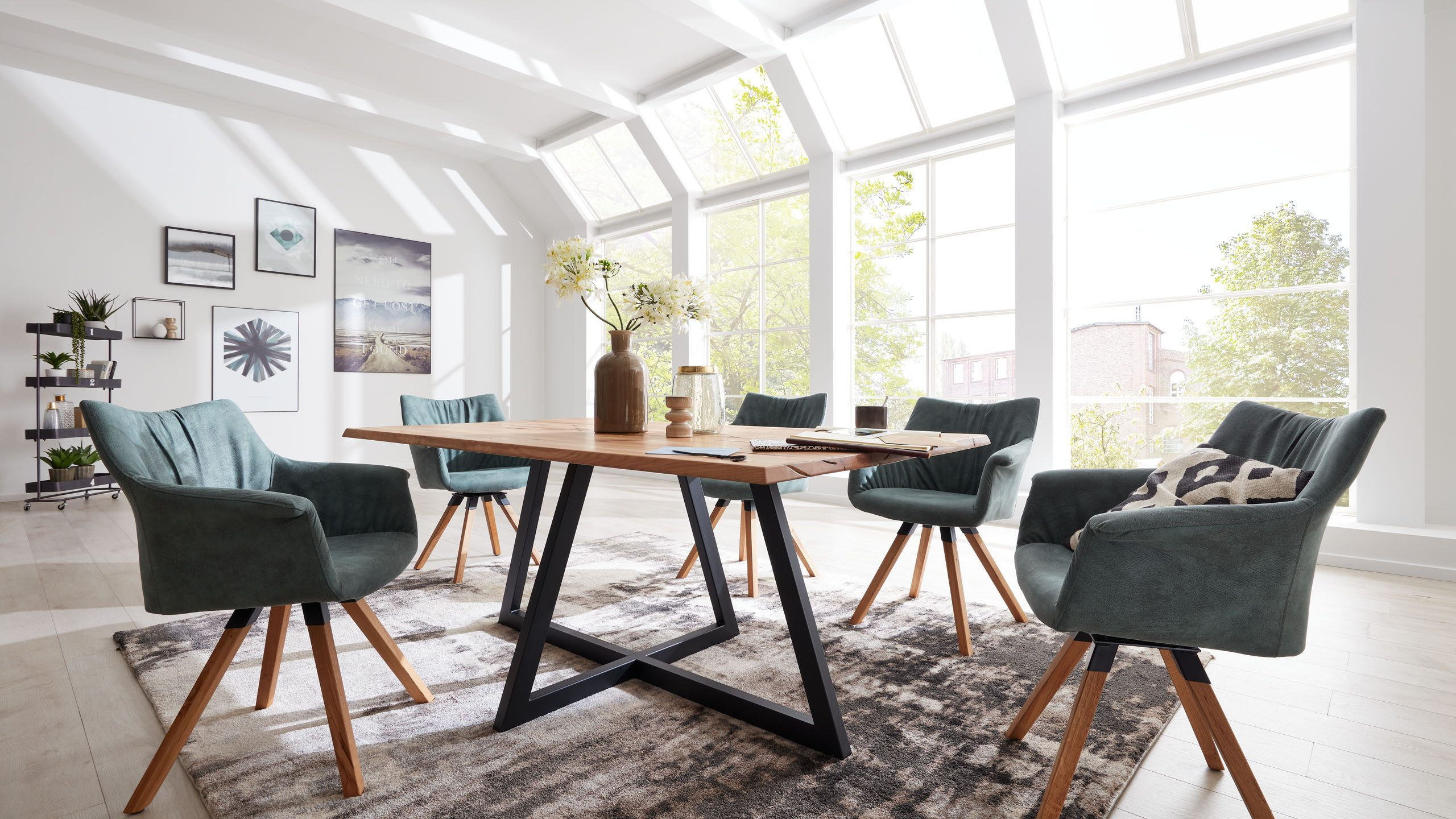Losone skid-base chair Niehoff / Colour: Anthracite / Material: Microfibre