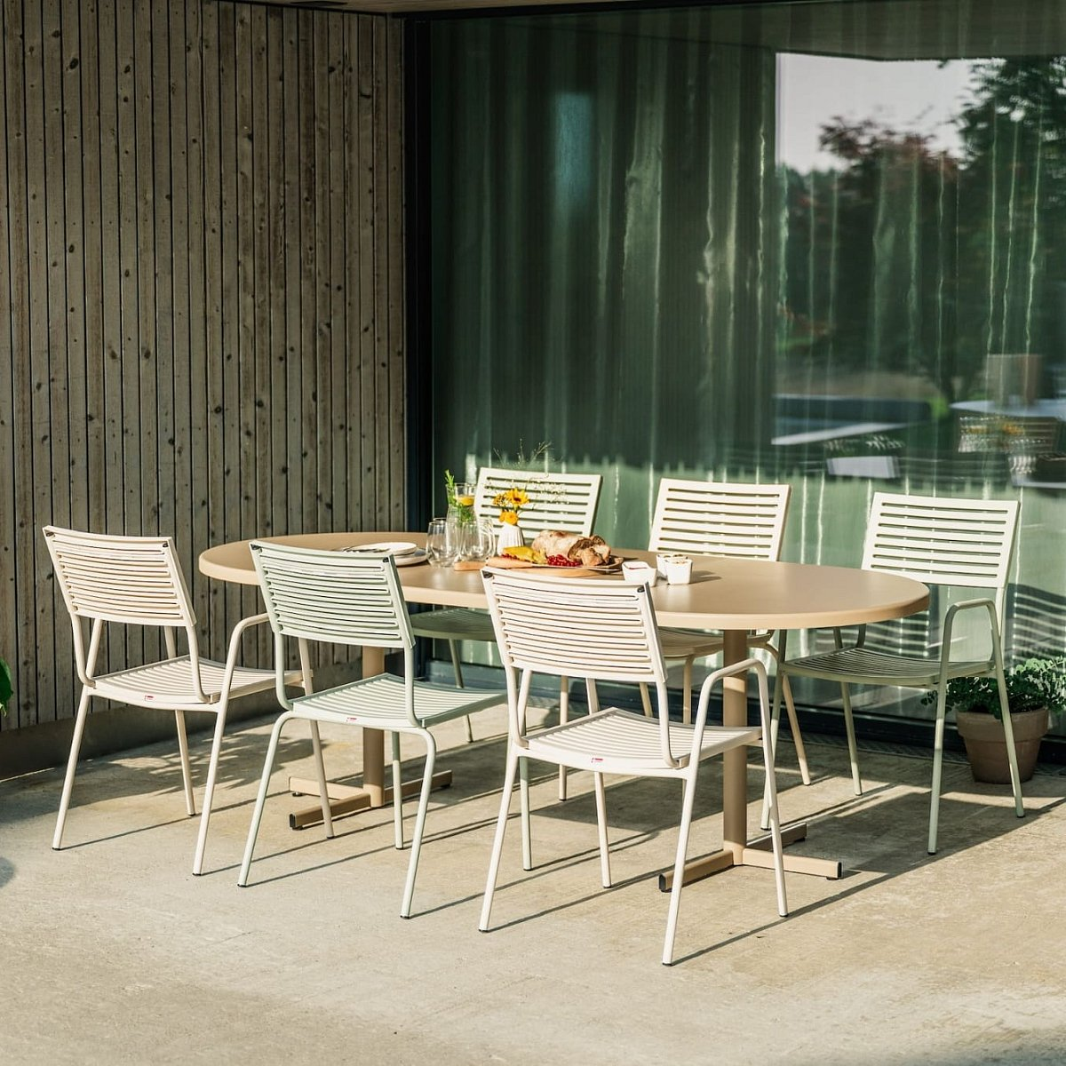 Bodensee Oval table from Schaffner / Colour: pastel sand / Size: 160 x 95 cm