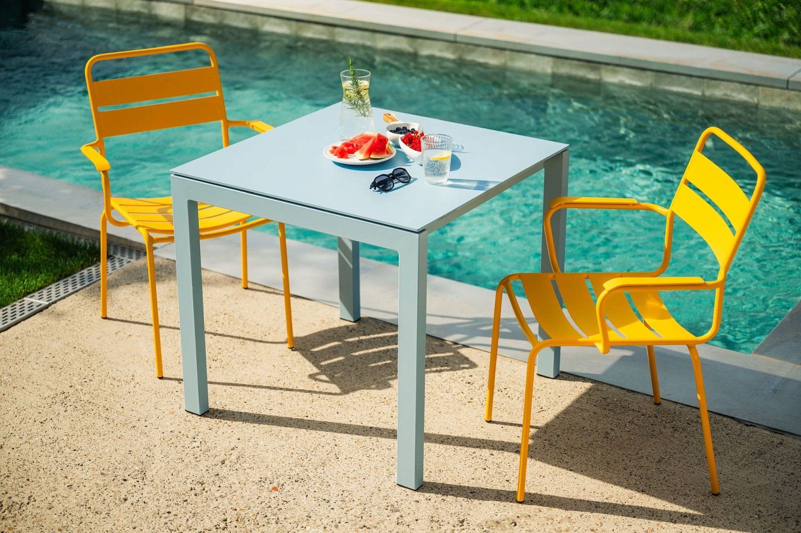 Gartentisch Luzern von Schaffner / Farbe: Decor Beton / Grösse: 80 x 80 cm