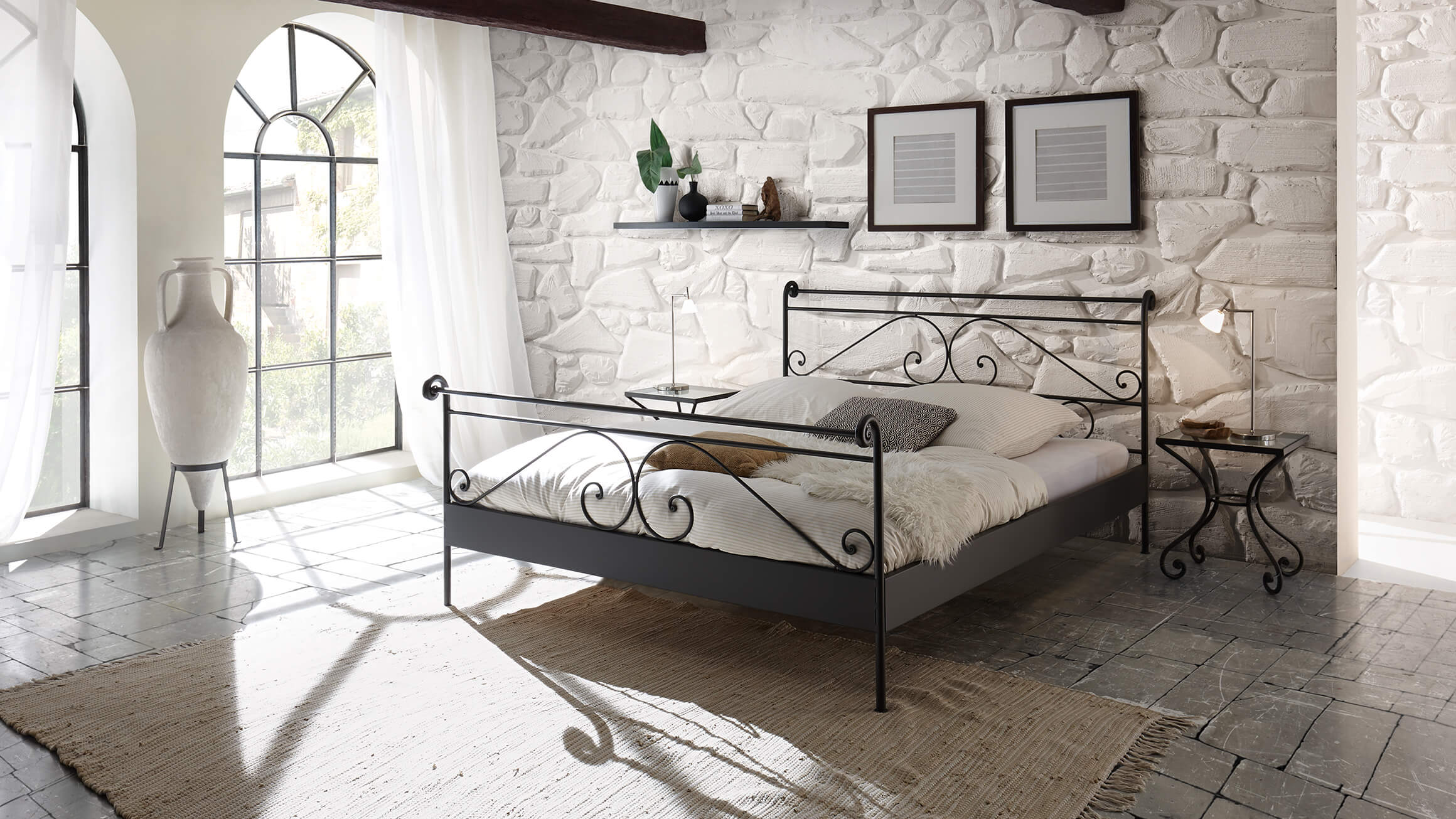 Nachttisch Cura, Teilmassives Eisen, Glasplatte, b 42