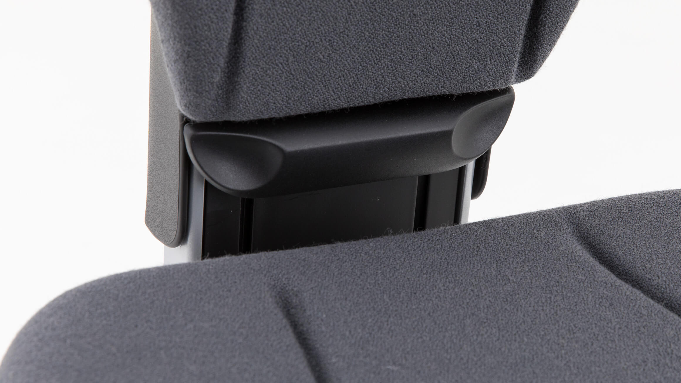 Bürostuhl G64, Stoff Schwarz, Alufüsse, Rollen, b 66 cm h 91-111 cm