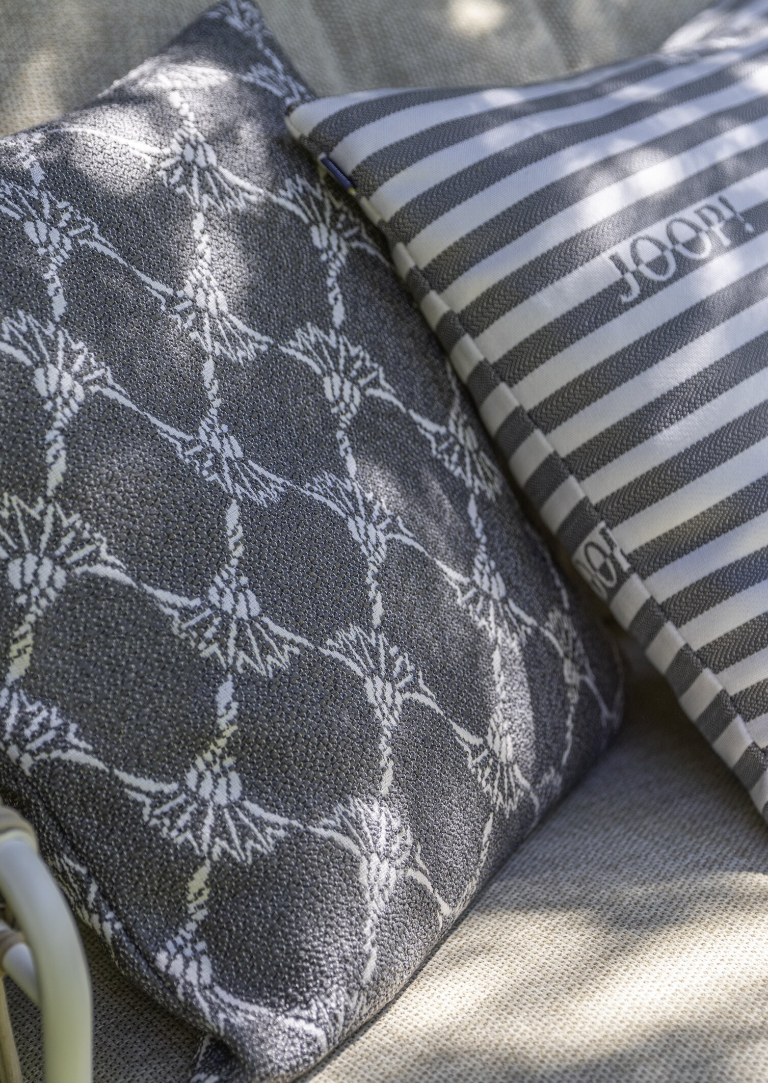 Decorative cushion Cornflower H: 10 cm from Joop Outdoor