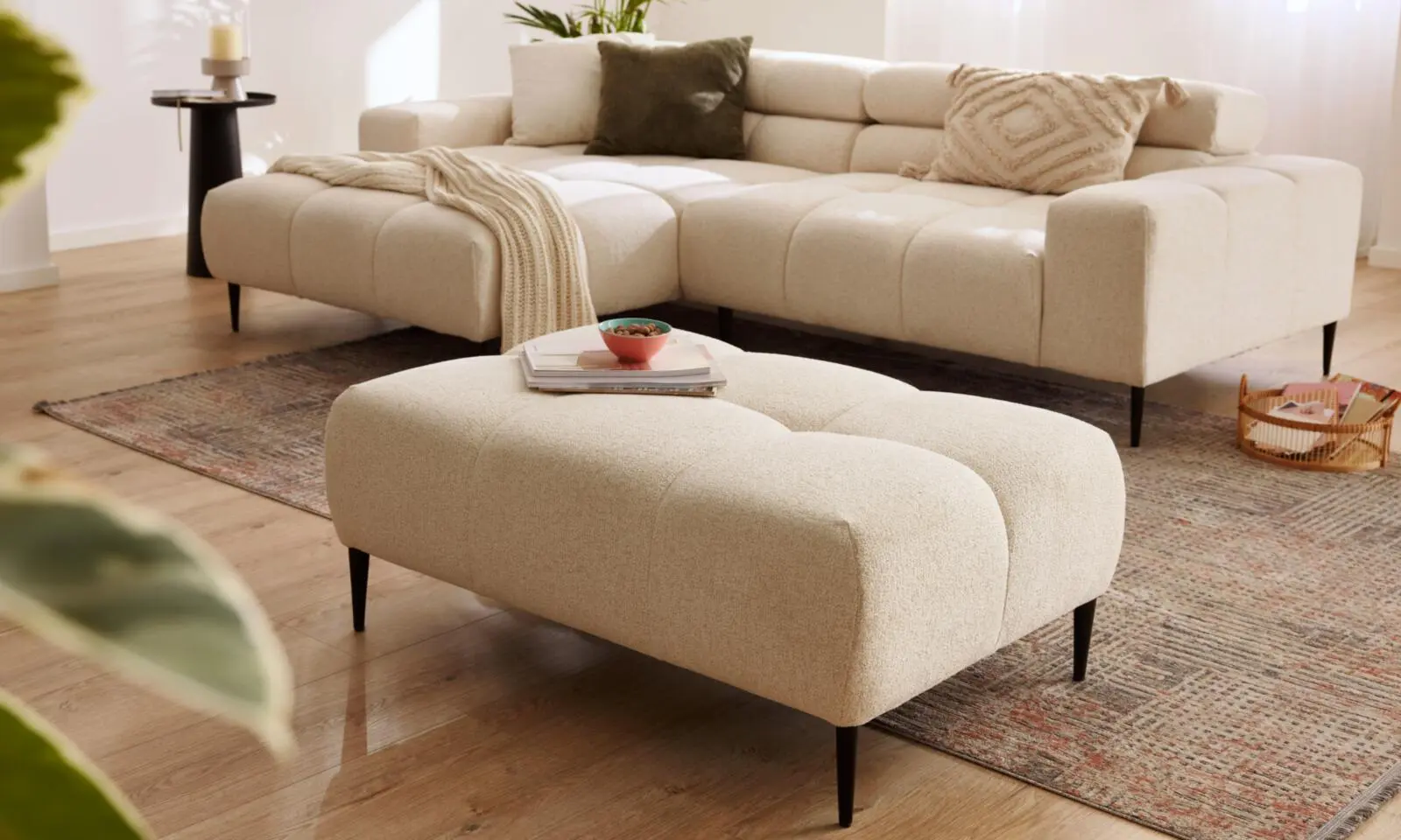 Hocker Nr. 4141 von Roomio