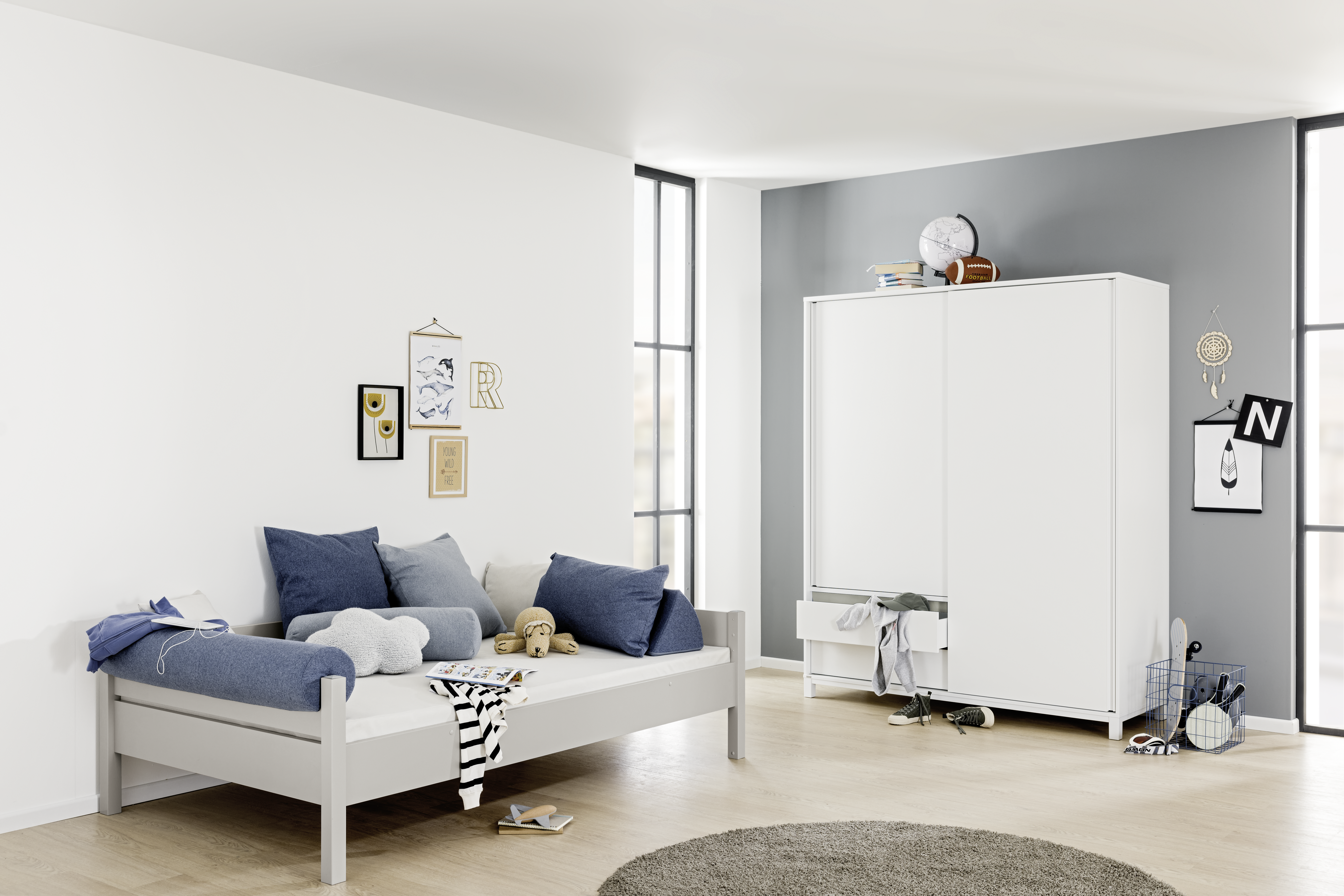 Bett Tiago Paidi / Farbe: Kreideweiss