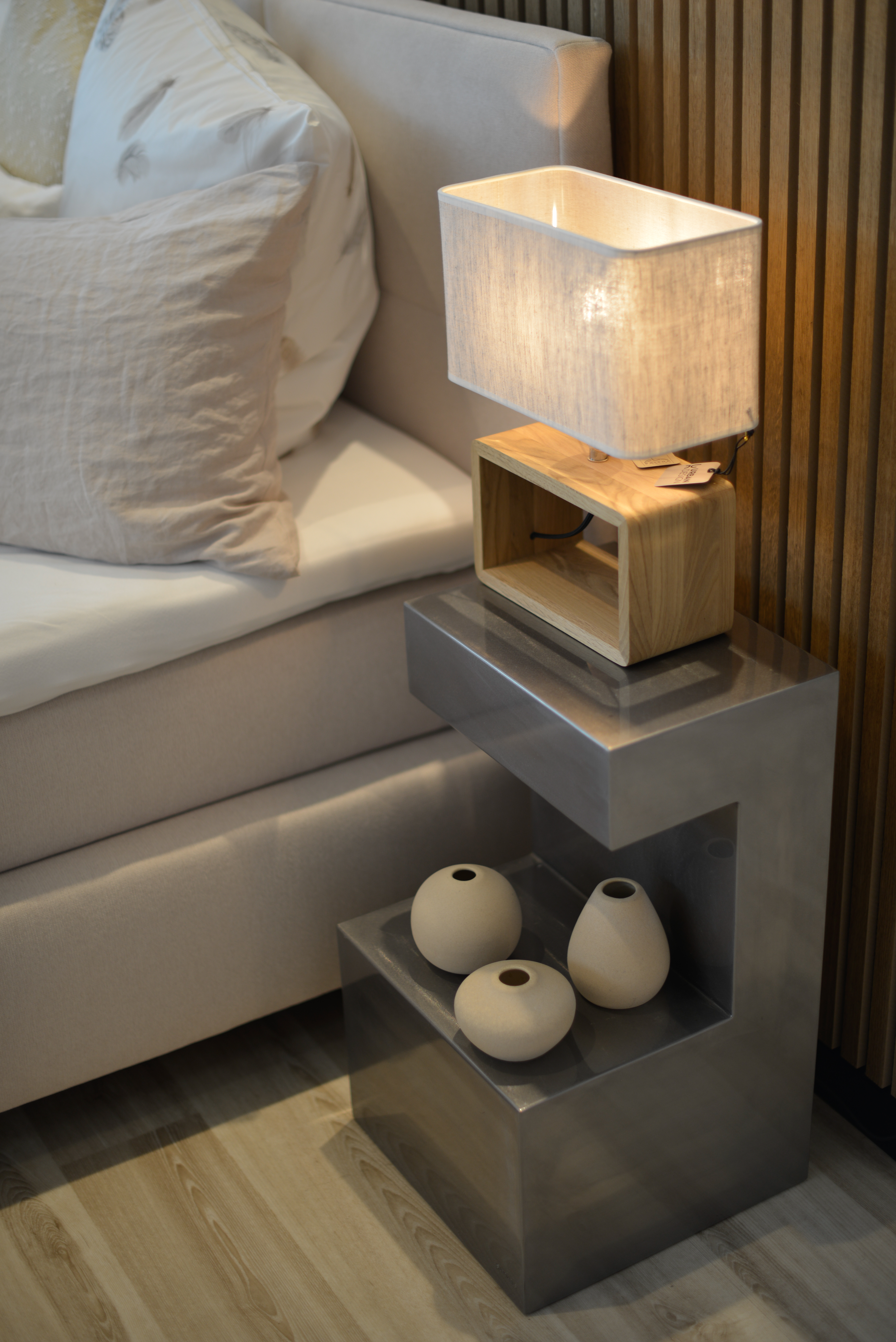 Nachttisch Cube UrbanDesign & SiroKris / Grösse: 35 x 25 cm