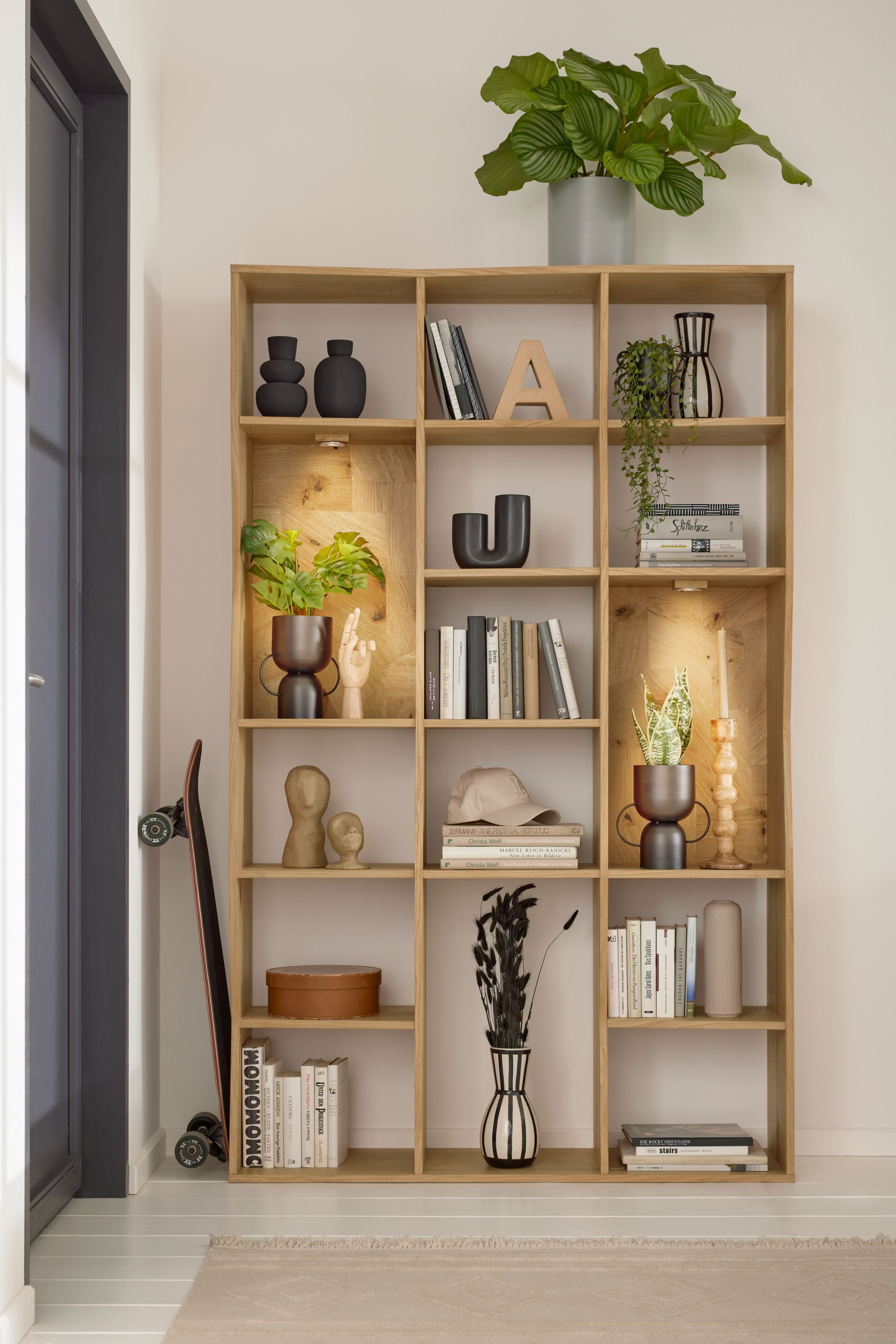 Shelf Roomio No. 2002 Gutmann / Colour: