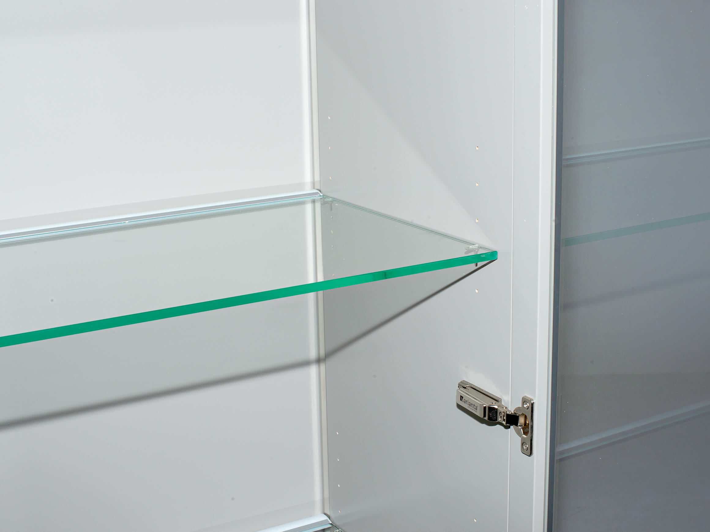 Vitrine Venga von RMW