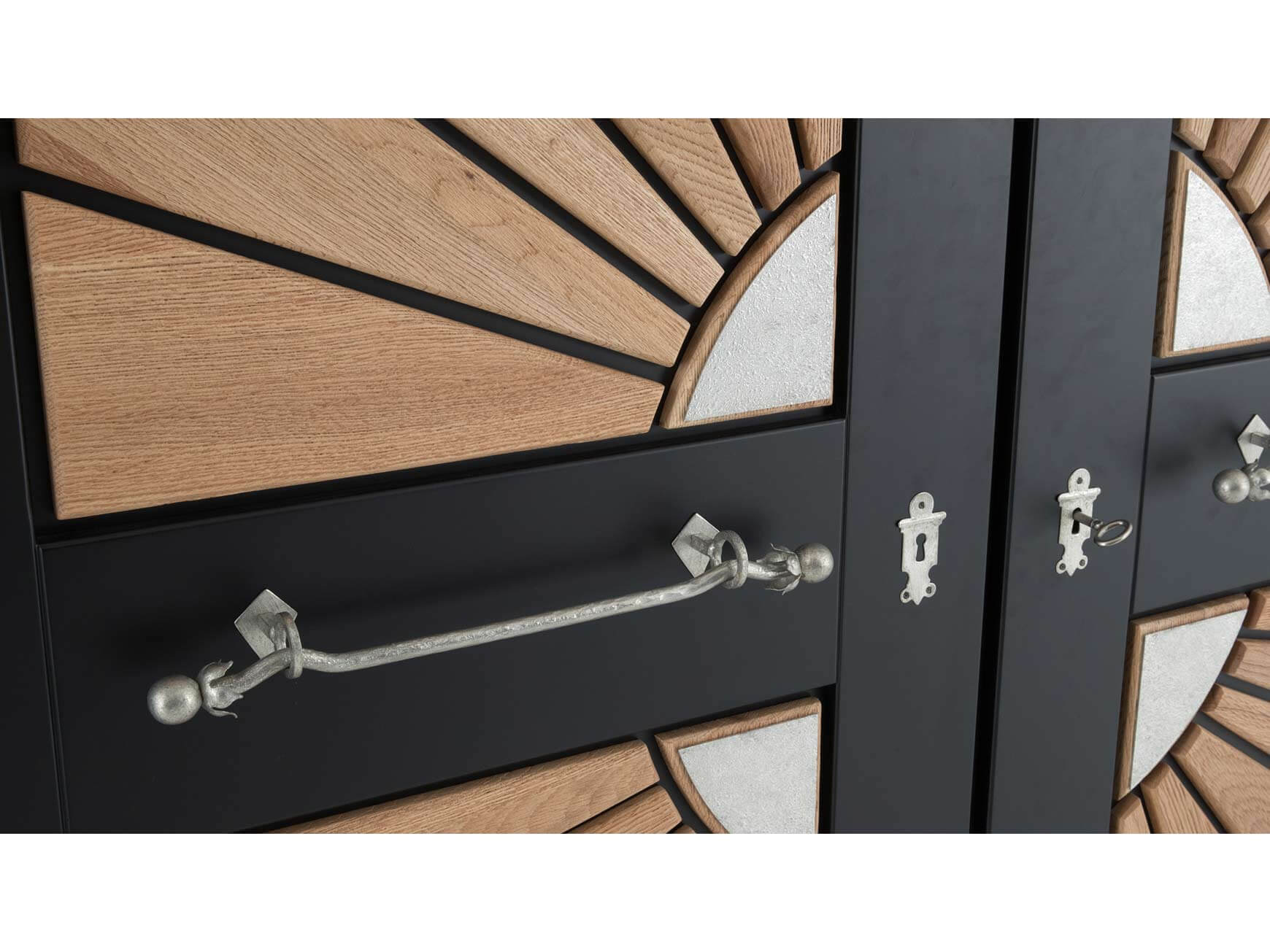 Schrank Life, Lack Schwarz, Sumpfeiche, b 179 cm t 61 cm h 190 cm