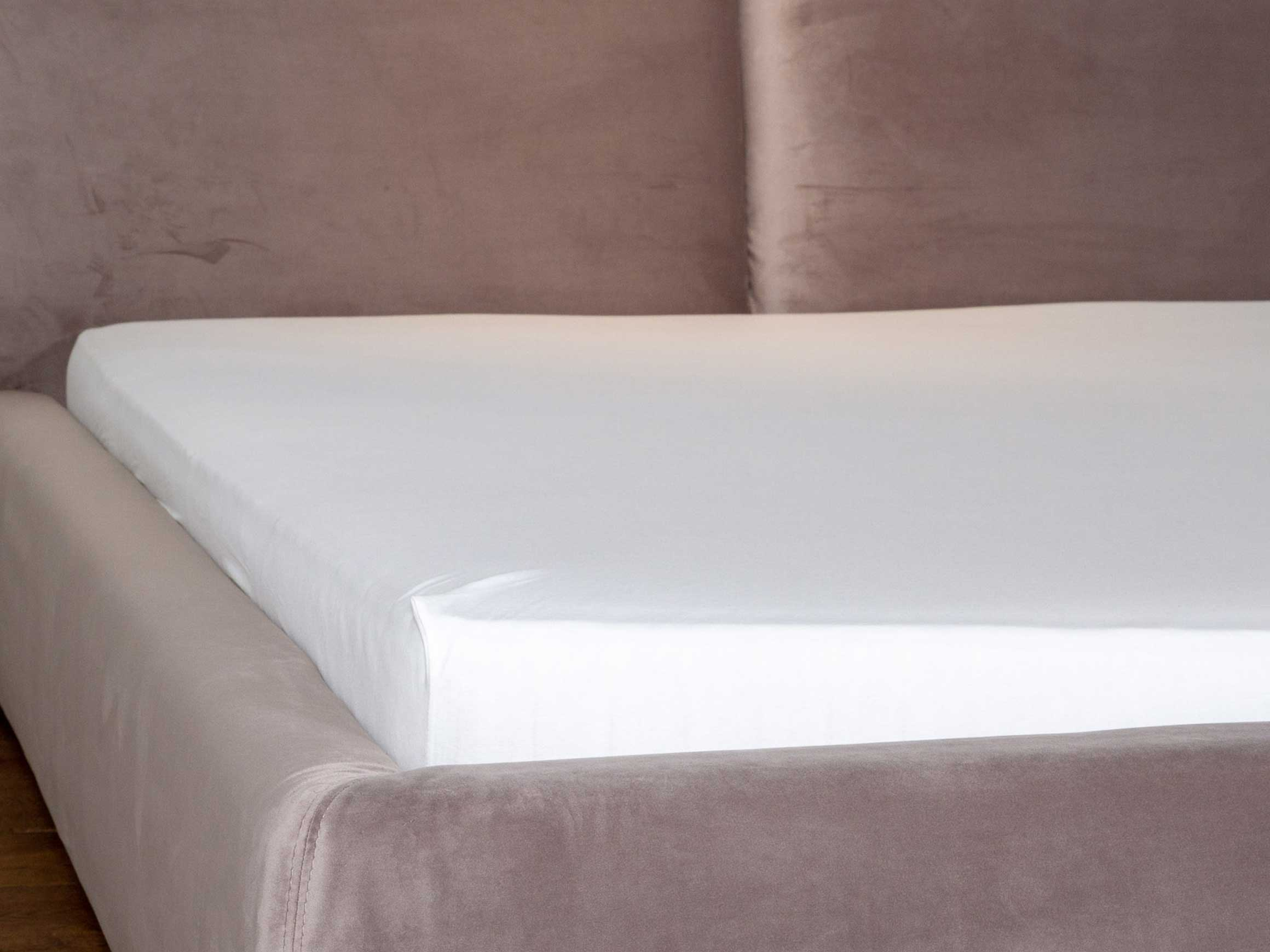 Bett Hannover, Stoff Samt Silver