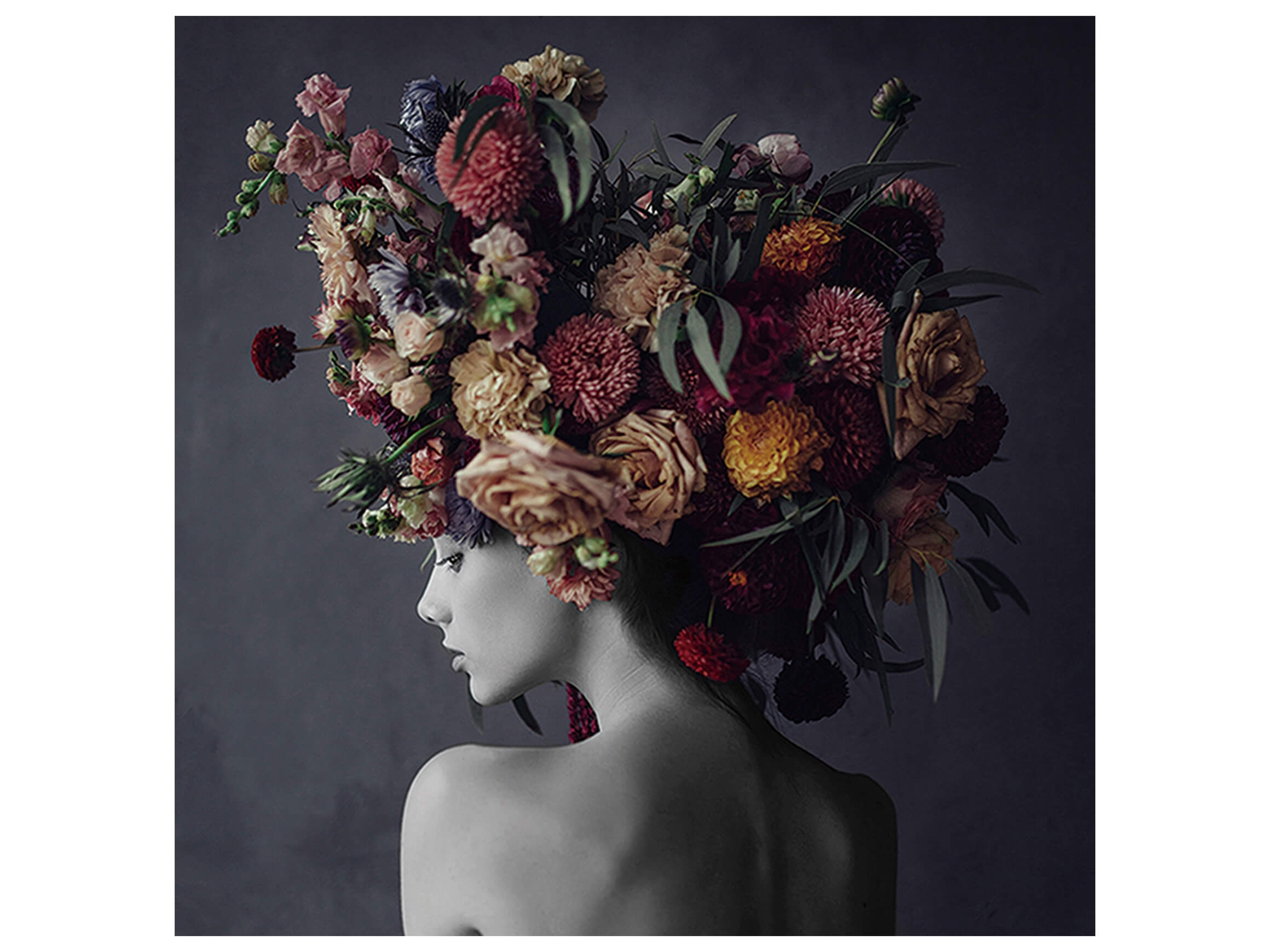 Digitaldruck auf Glas Schönheit mit Blumenperücke 3 image LAND