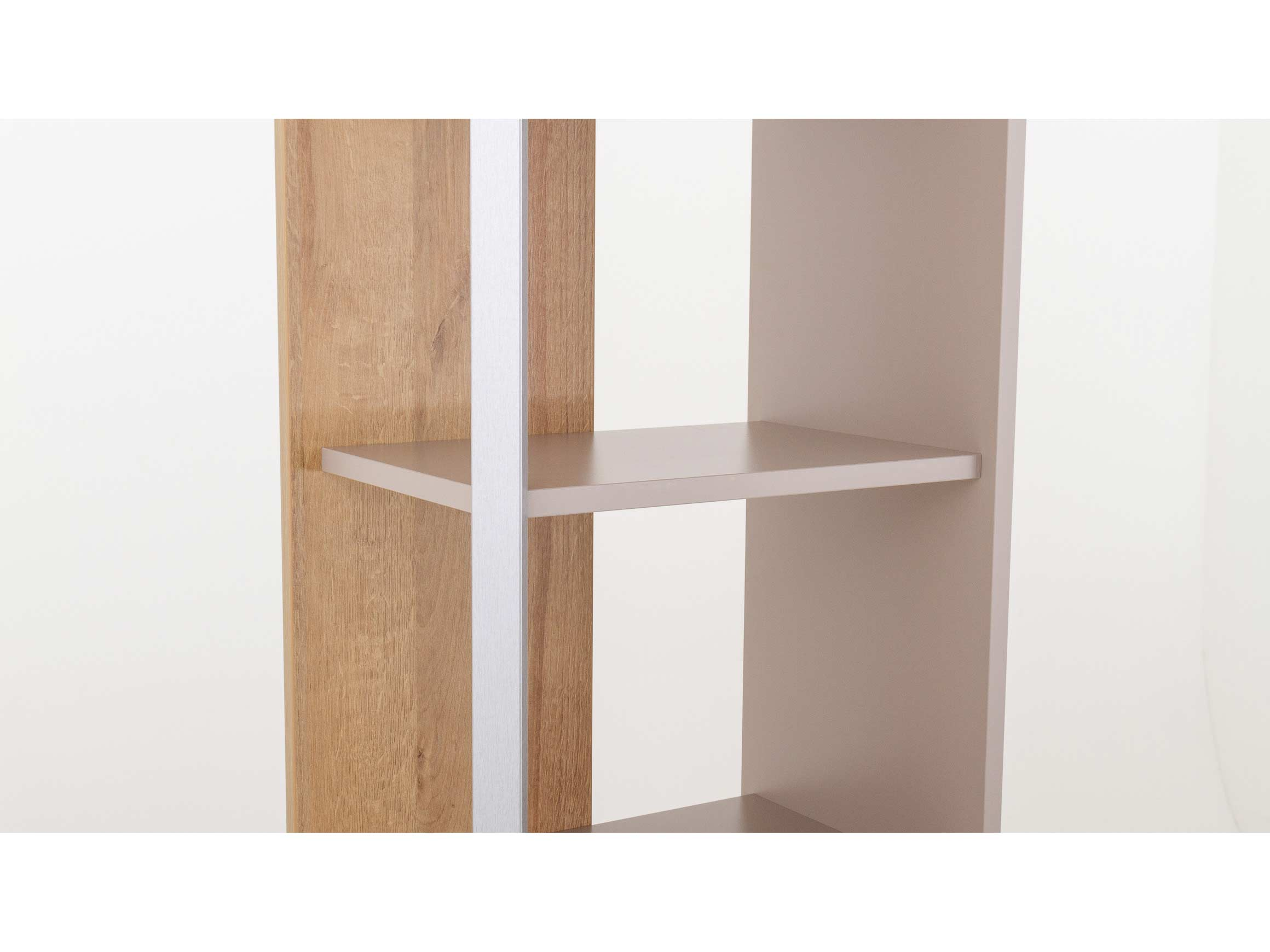 Regal Window Karl Omlin