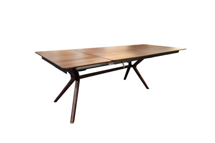 Auszugtisch Attila Sit / Farbe: Nussbaum