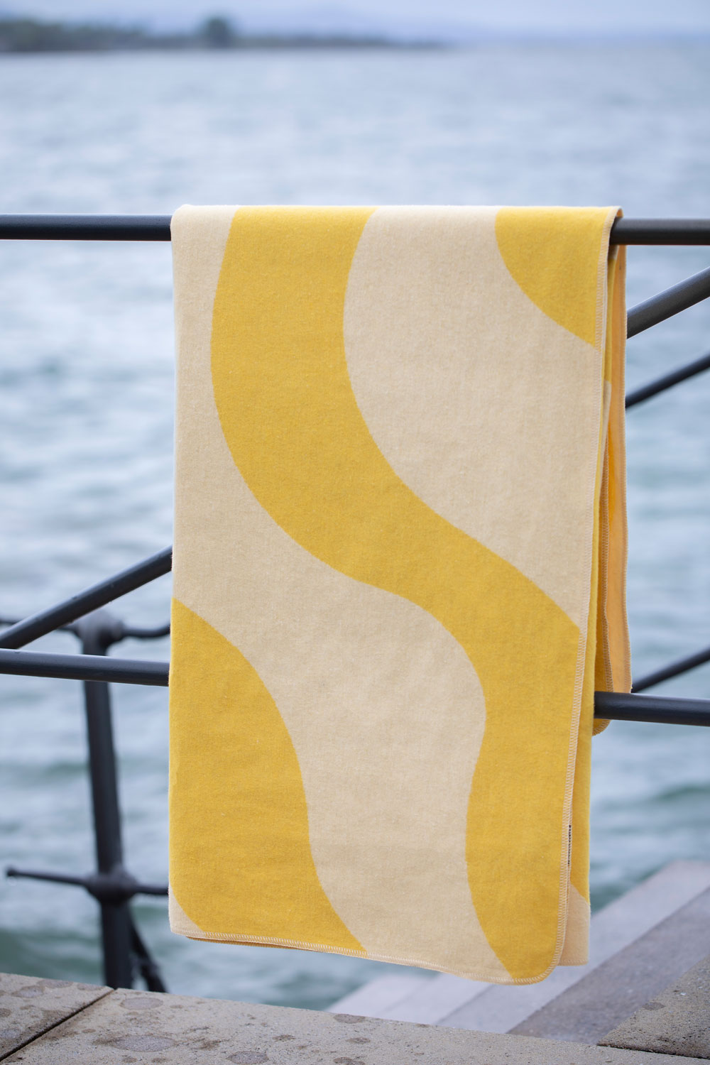 Plaid Silvretta Retro Waves, Hellgelb 140 x 200 cm Sander AG