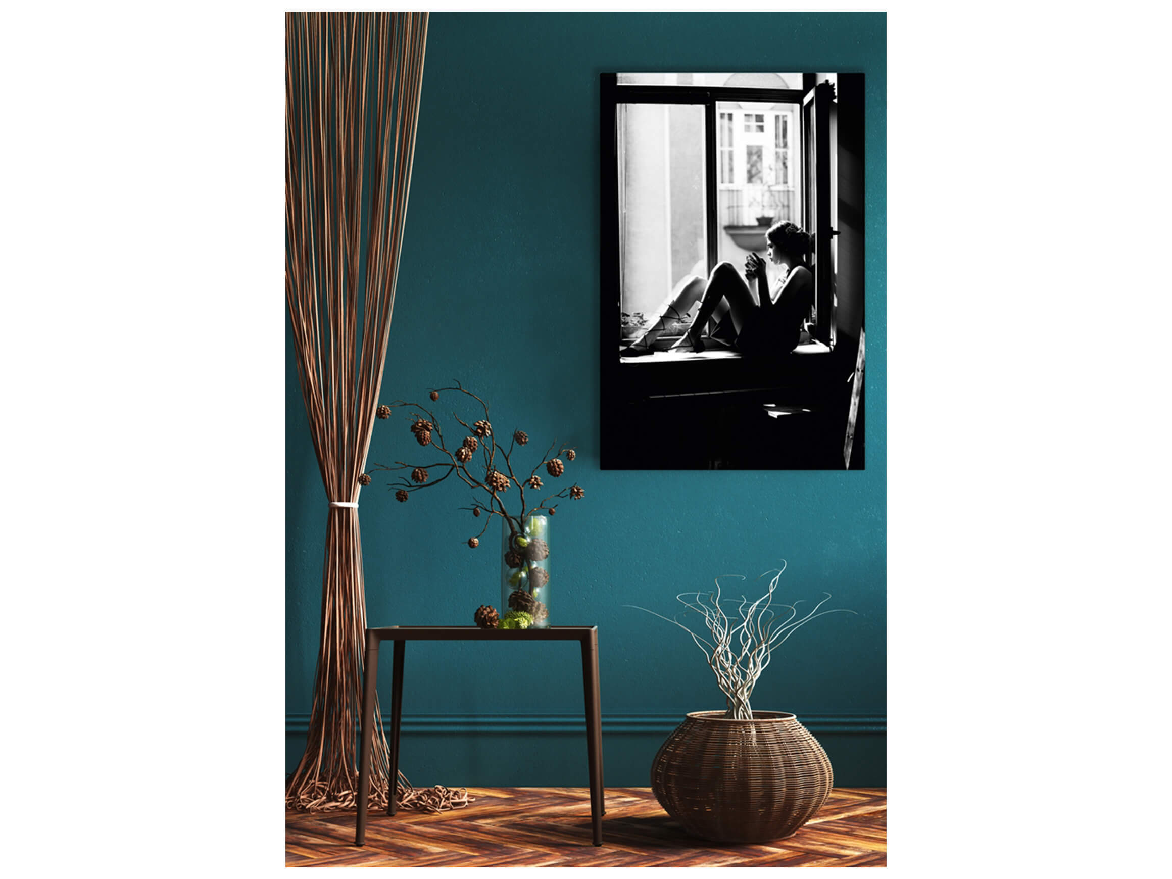 Digitaldruck auf Glas Frau Auf Der Fensterbank image LAND