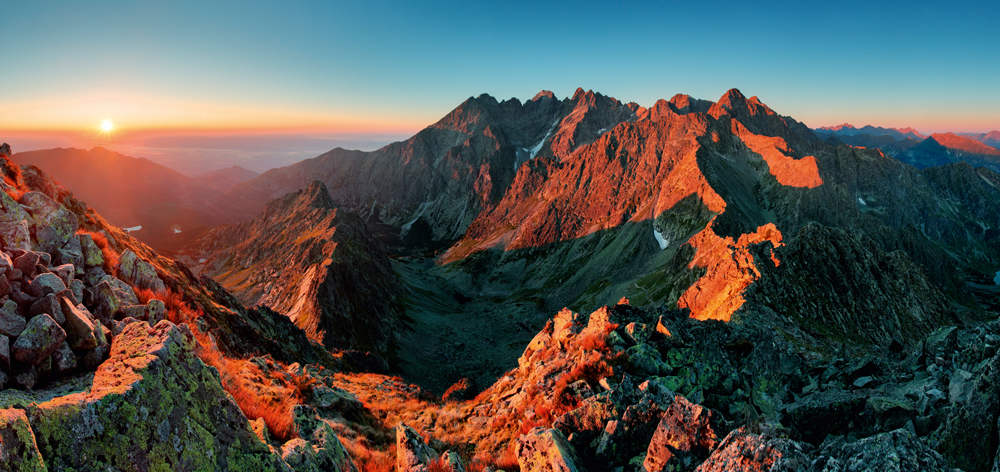 Alubild-Berge im Sonnenaufgang-image LAND
