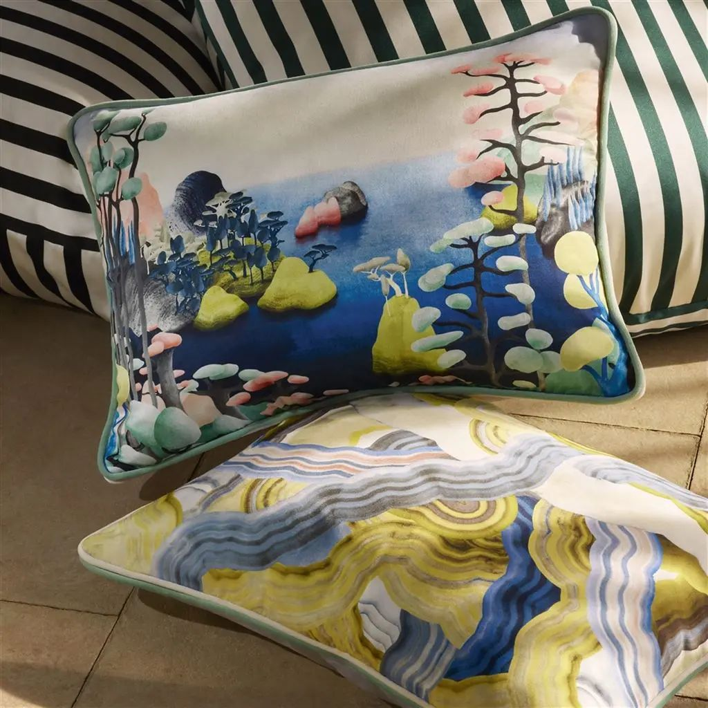 Kissen Precious - Iris Designers Guild / Farbe: Mehrfarbig von Christian Lacroix