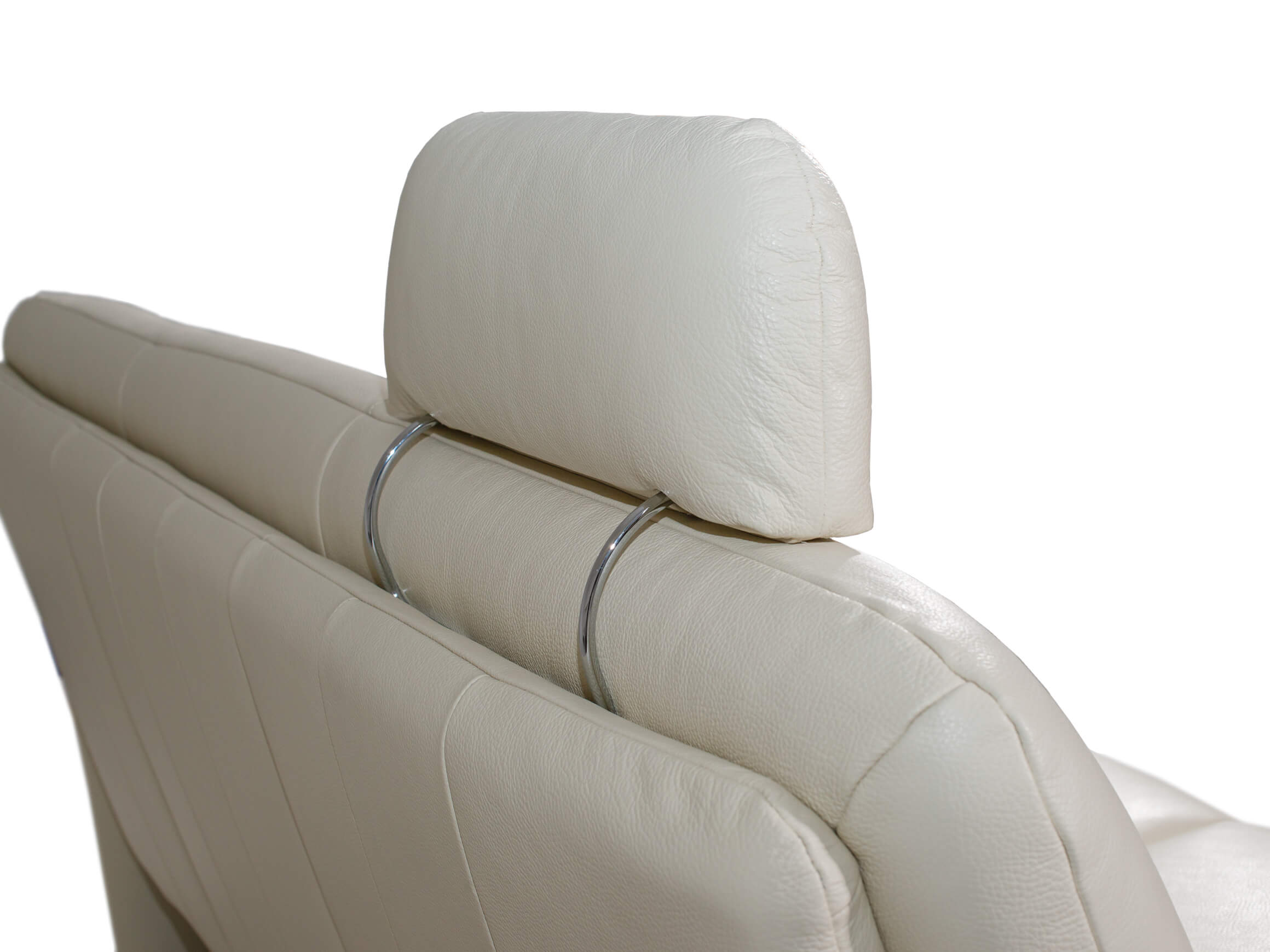 Sofa Grimsel, Leder Porcellan, Füsse Alu Verstellbar,