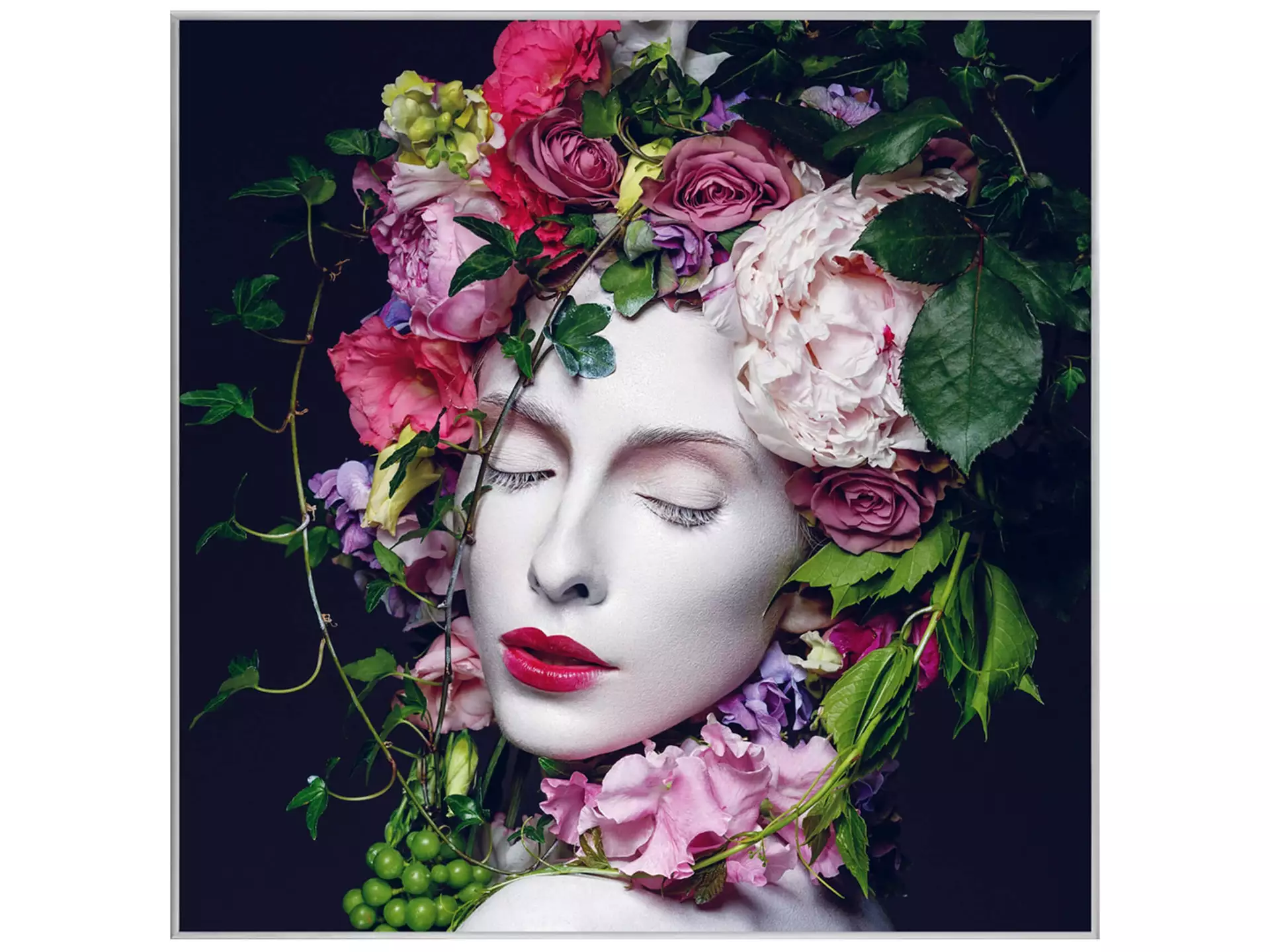 Digitaldruck auf Acrylglas Hübsche Frau mit Blumen image LAND / Grösse: 95 x 95 cm