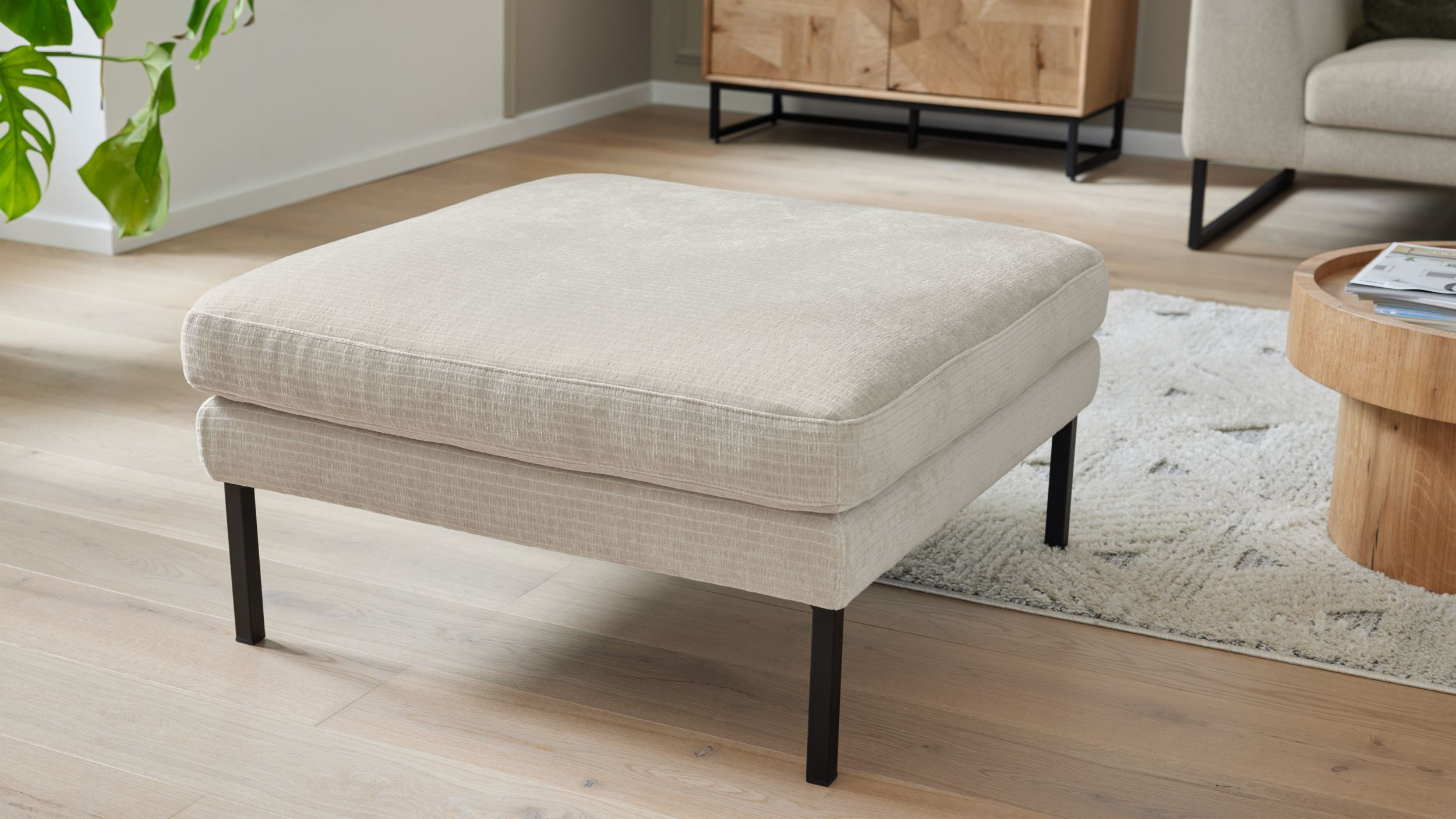 Hocker No. 4101 Candy