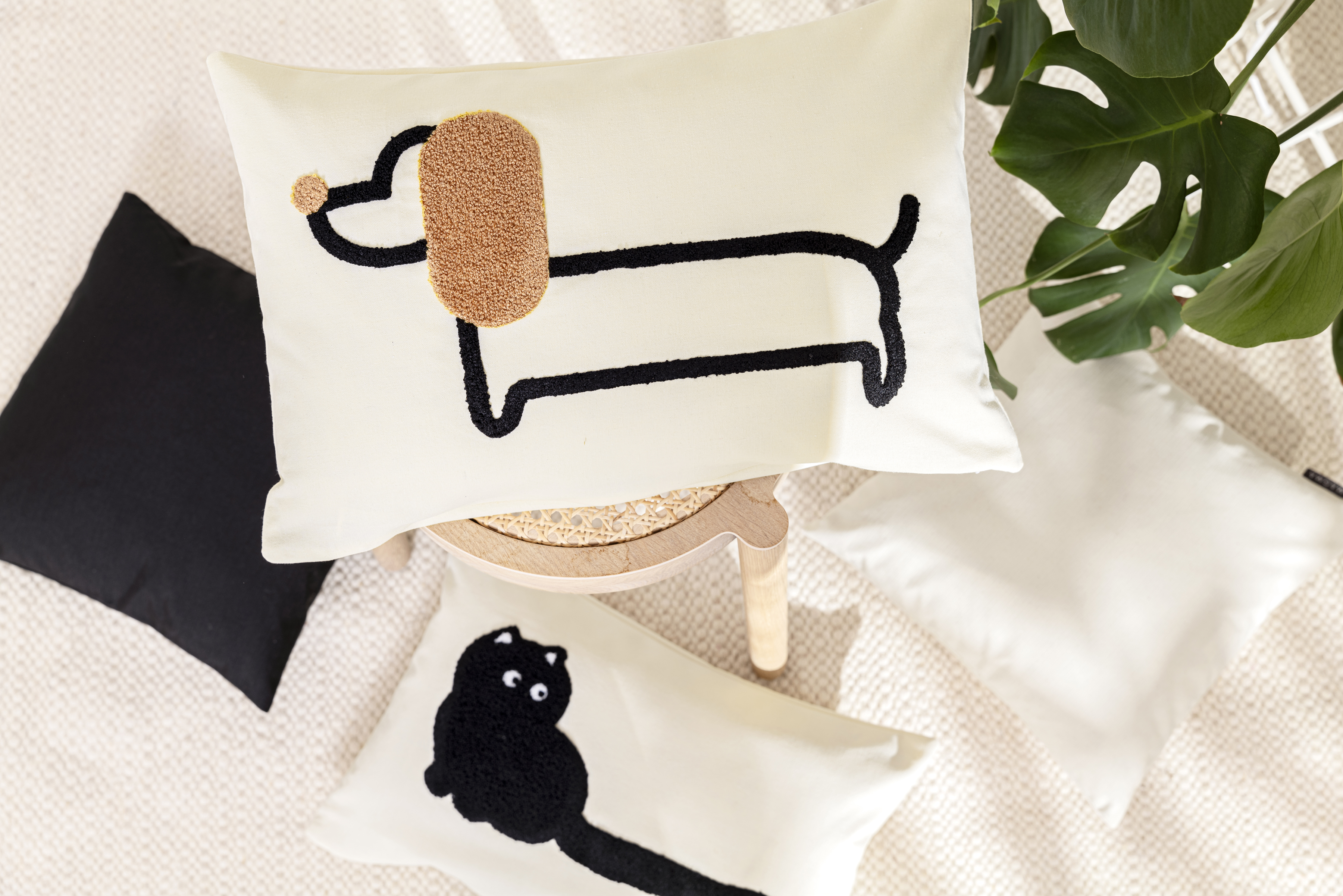 Kissenhülle Dude Dog 30x50 cm Magma / Farbe: