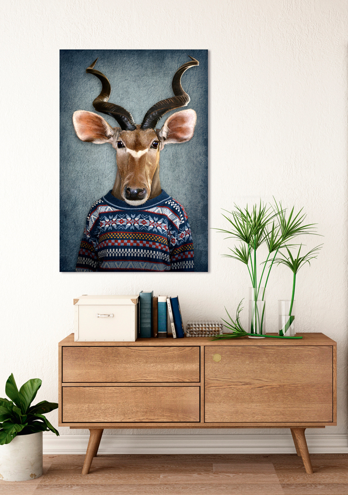 Alubild-Antilope mit Pulli-image LAND