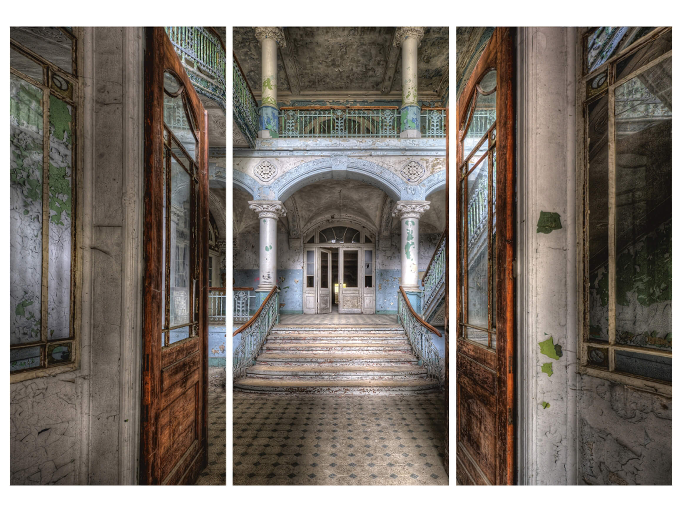 Digitaldruck auf Glas Lost Place Treppe 2 image LAND