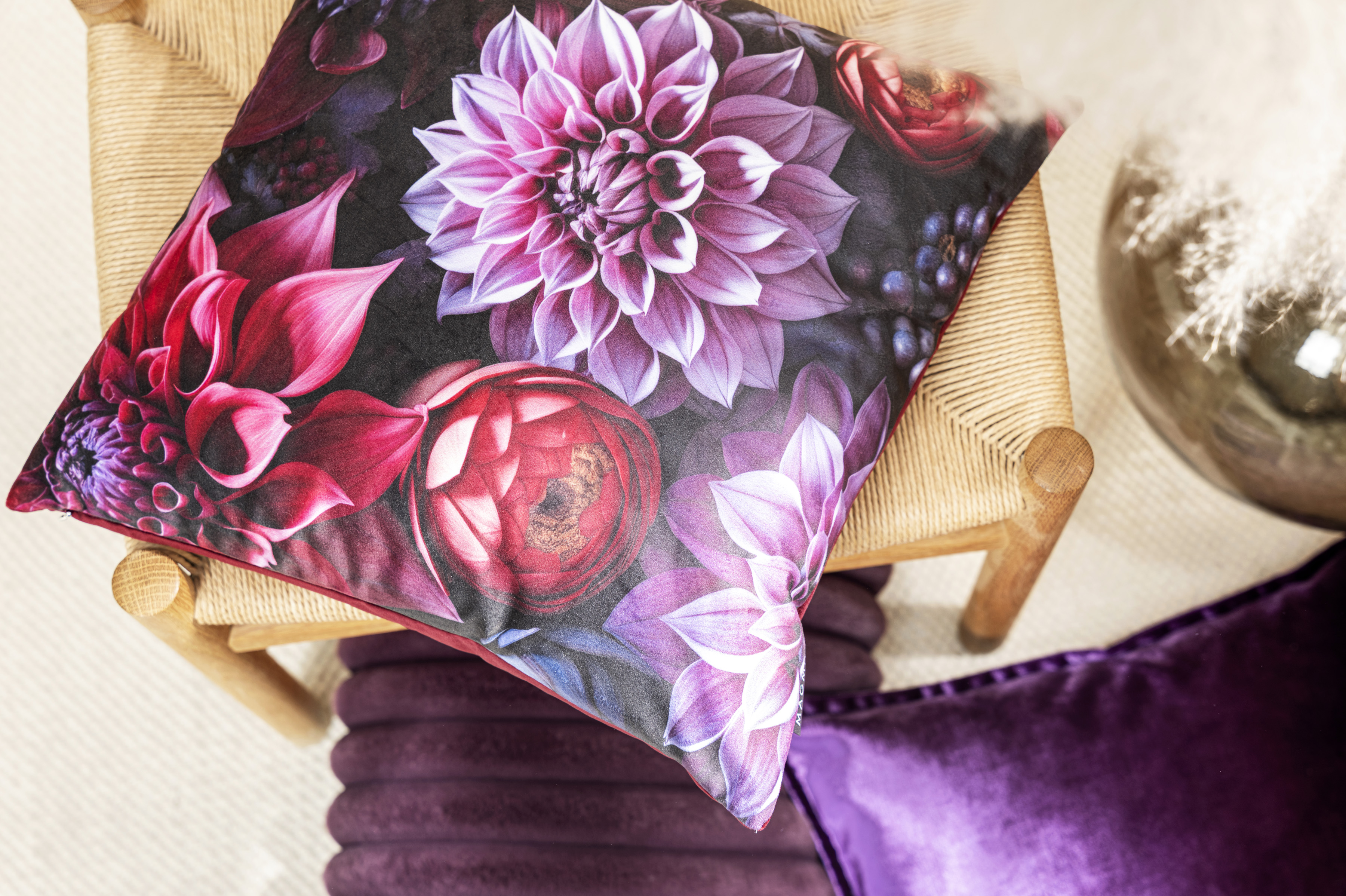 Kissenhülle Fleurs, Brombeer 45x45 cm Magma / Farbe: Brombeer