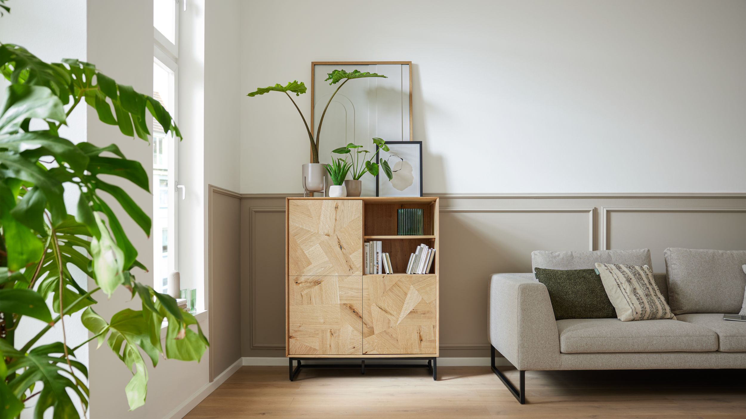 Highboard Roomio No. 2002 Gutmann / Colour: