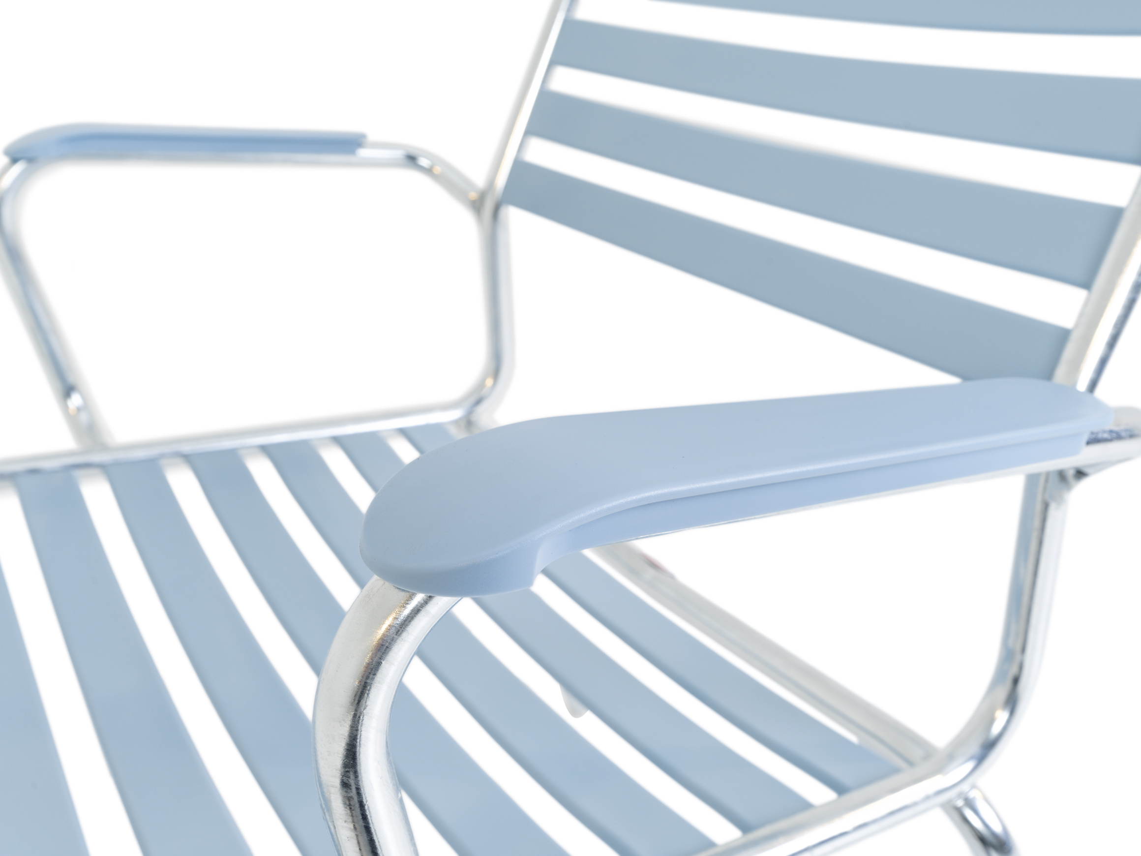 Lättlisalon-Sessel Rigi mit Armlehnen von Schaffner / Farbe: Pastellblau / Grösse: x cm