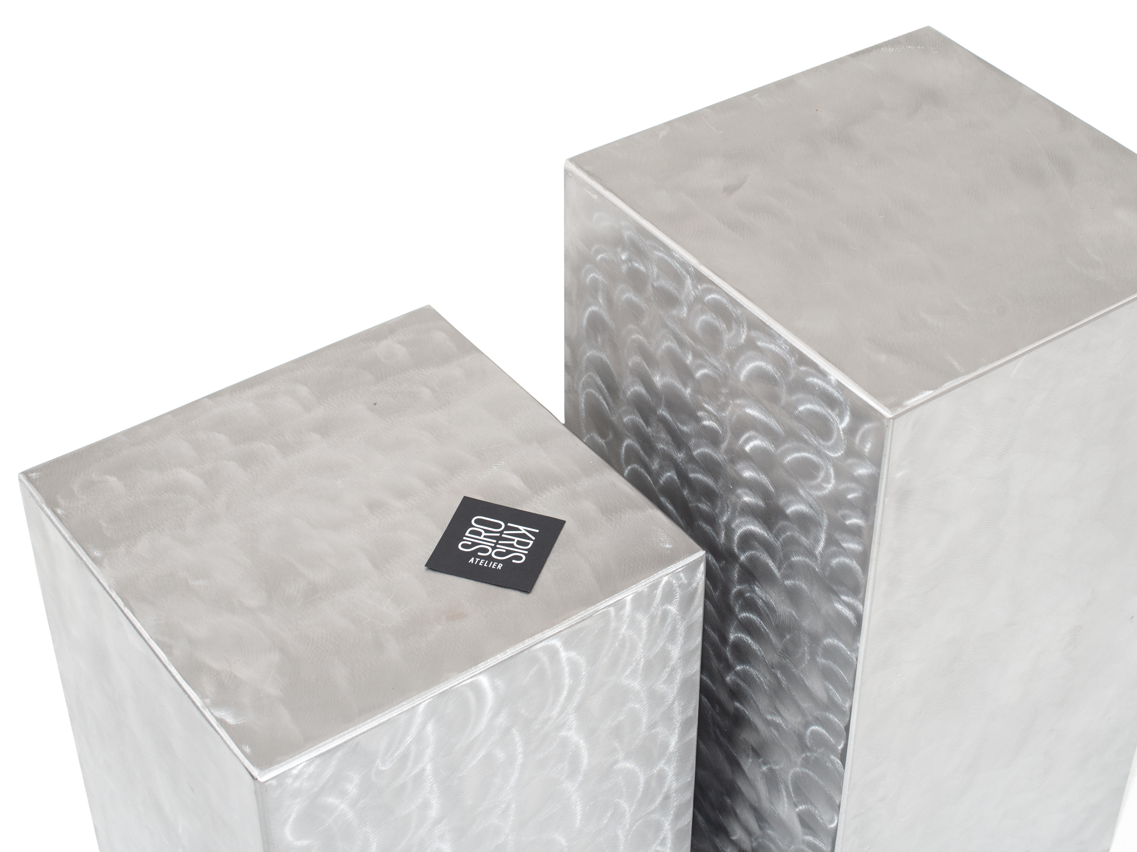 Säule Cube Mittel H: 45 cm UrbanDesign & SiroKris / Grösse: 30 x 30 cm