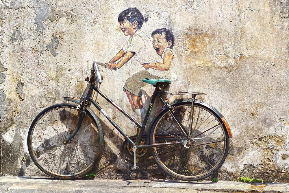 Alubild-Street Art mit Fahrrad-image LAND