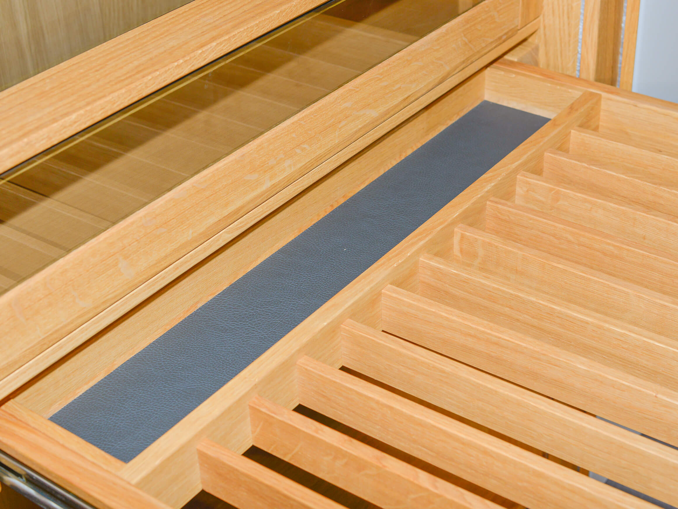 Schwebetürenschrank Soft Team 7 / Farbe: Holzfarbig Naturweiss