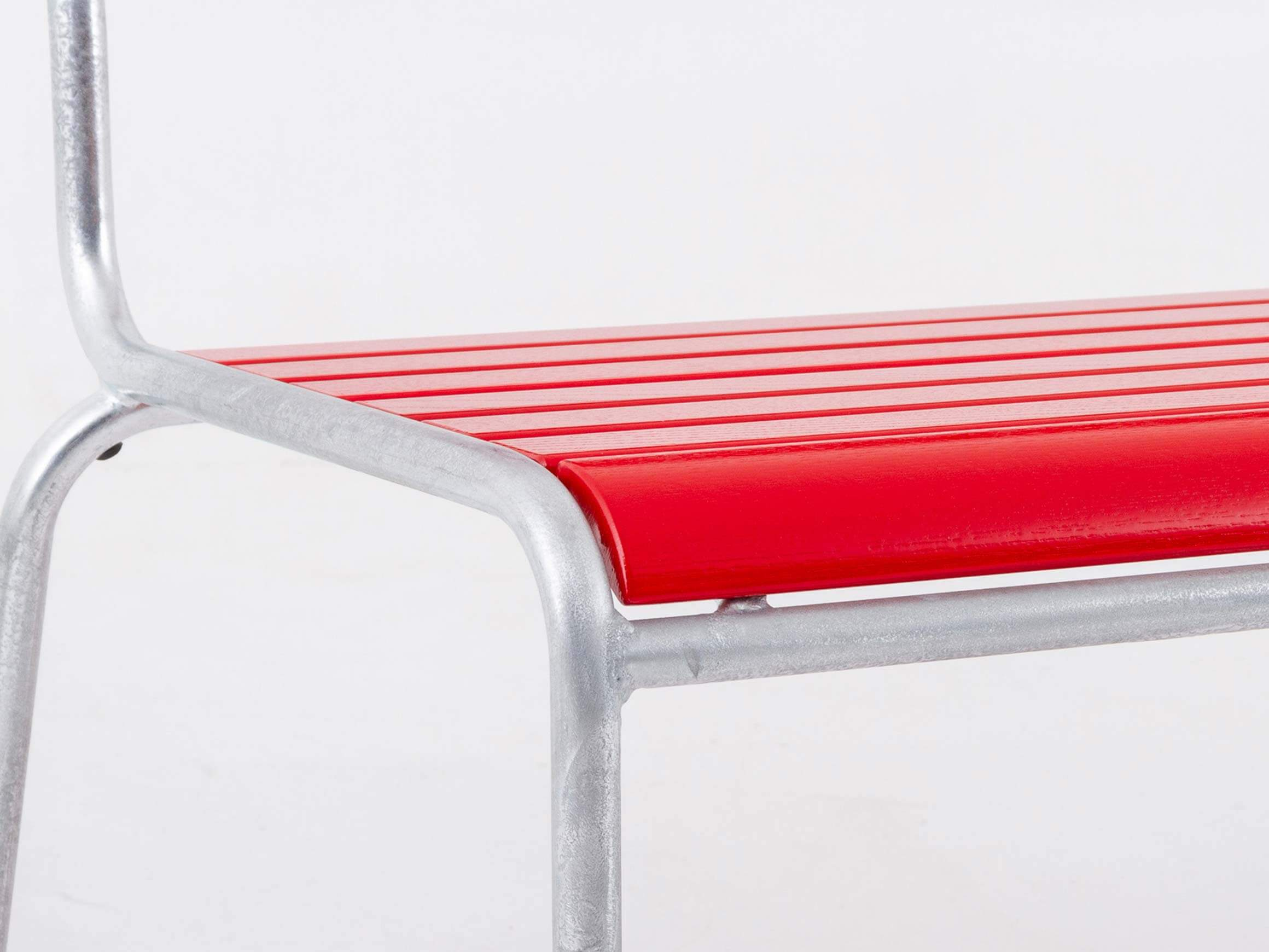 Holzlatten-Bank Rigi Feuerverzinkt von Schaffner / Farbe: Rot / Grösse: 150 x 61 cm