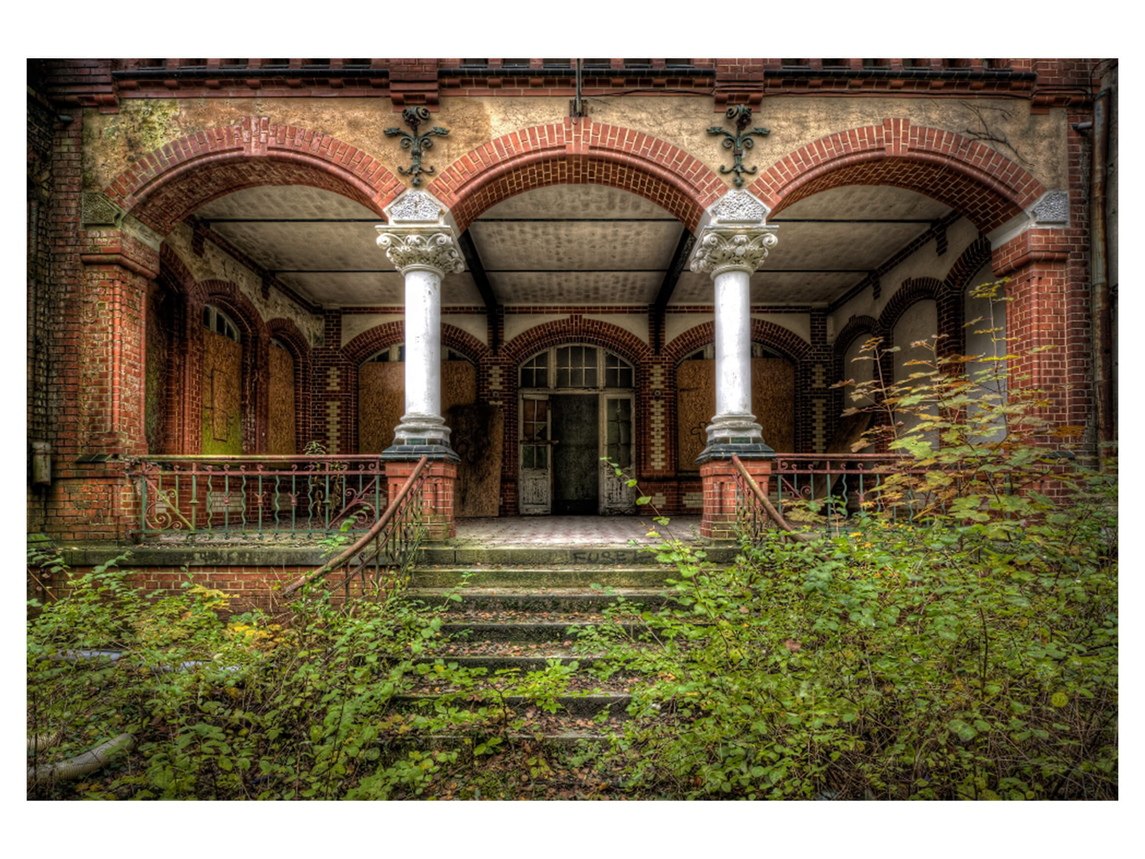 Digitaldruck auf Acrylglas Lost Place image LAND / Grösse: 120 x 80 cm