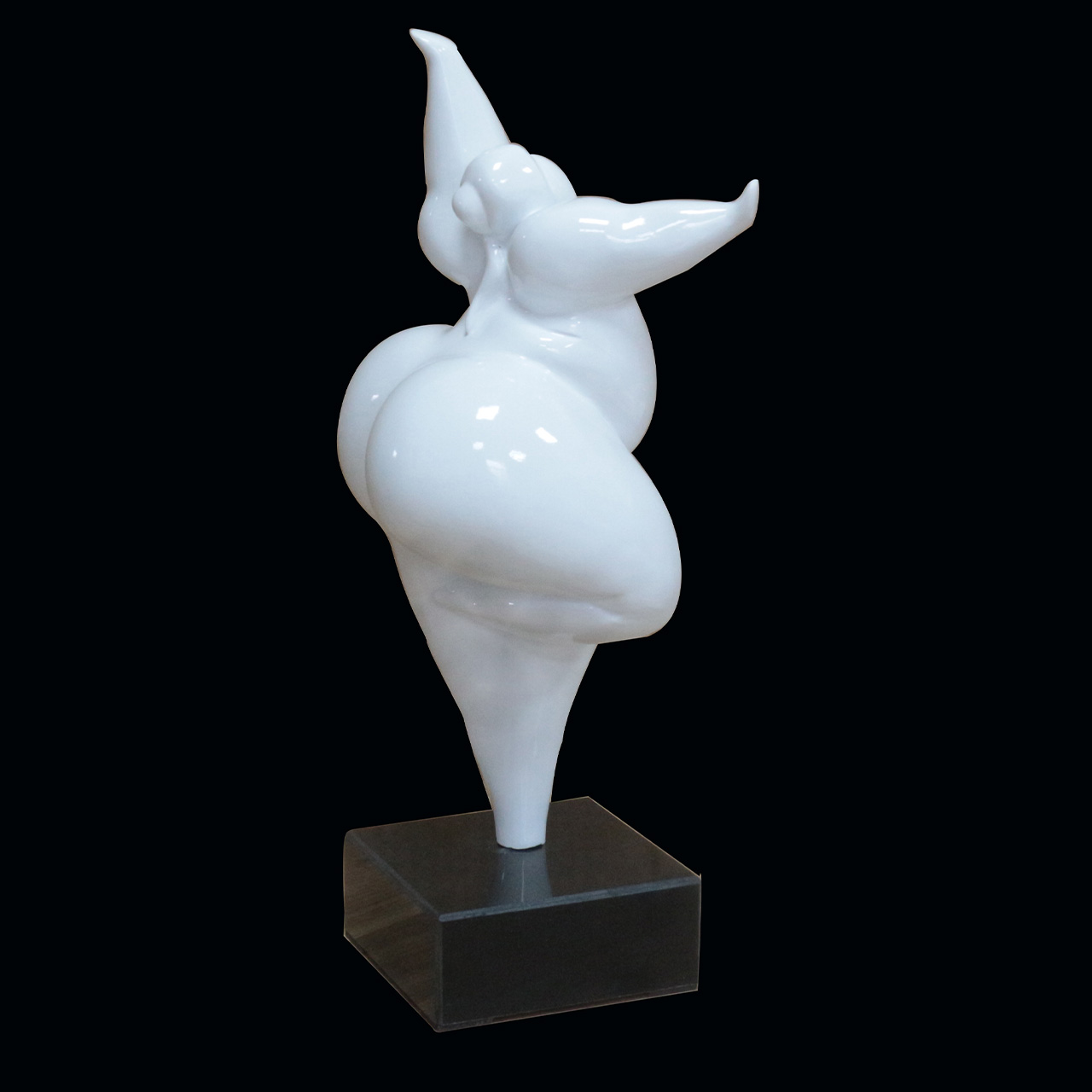 Skulptur-Happy Grace-image LAND