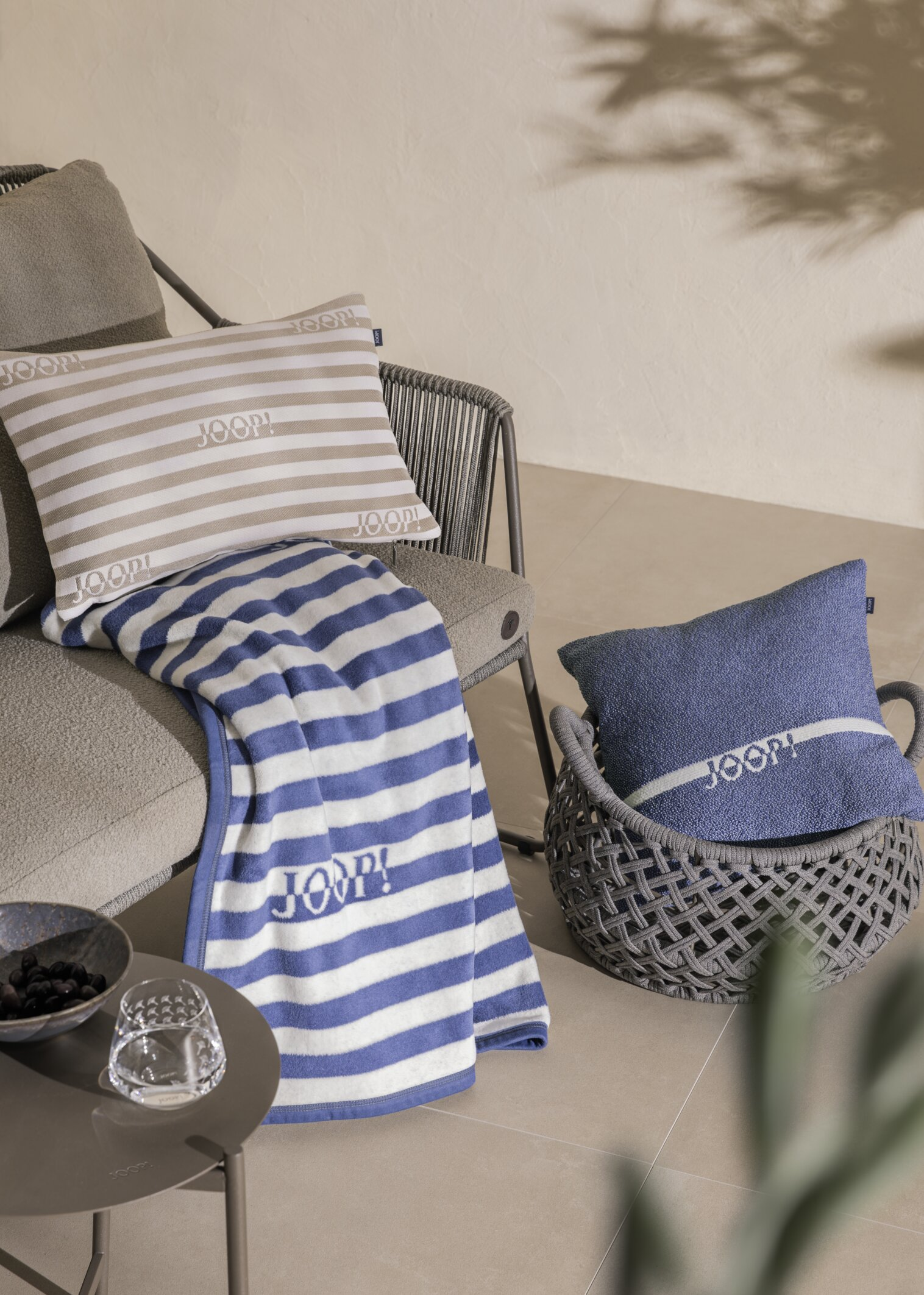 Natural decorative cushion H: 10 cm from Joop Outdoor