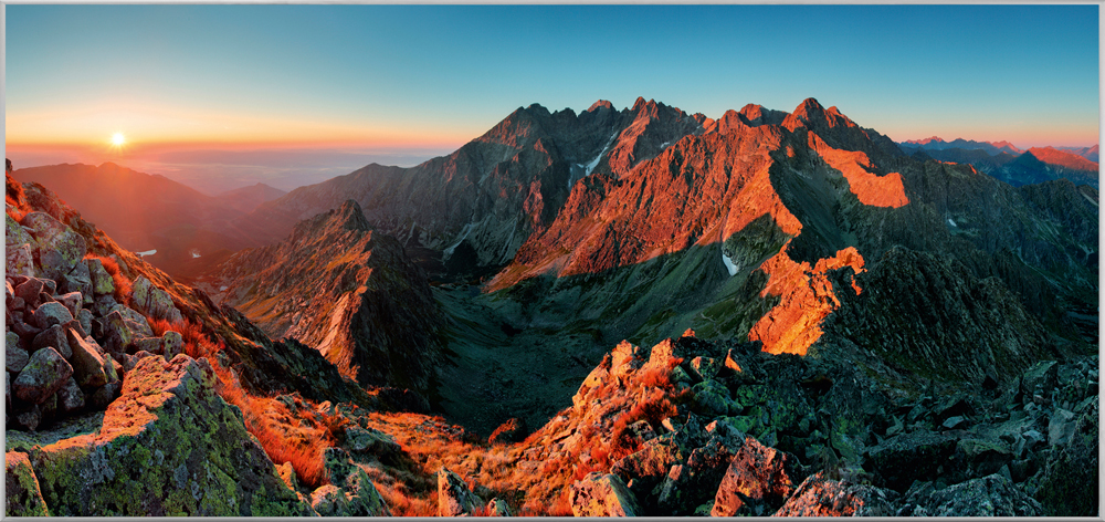Bild mit Rahmen-Berge im Sonnenaufgang-image LAND