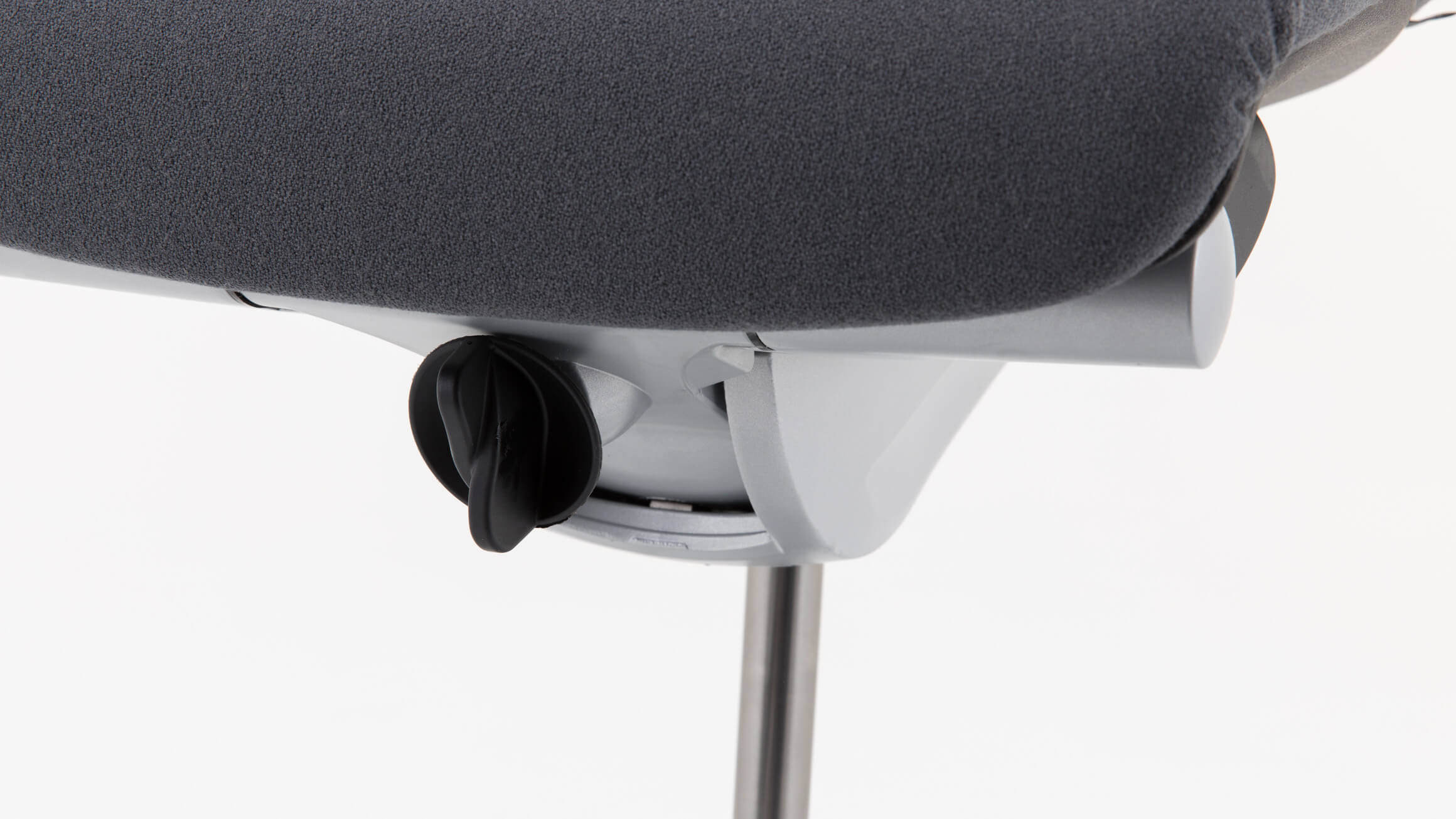 Bürostuhl G64, Stoff Schwarz, Alufüsse, Rollen, b 66 cm h 91-111 cm