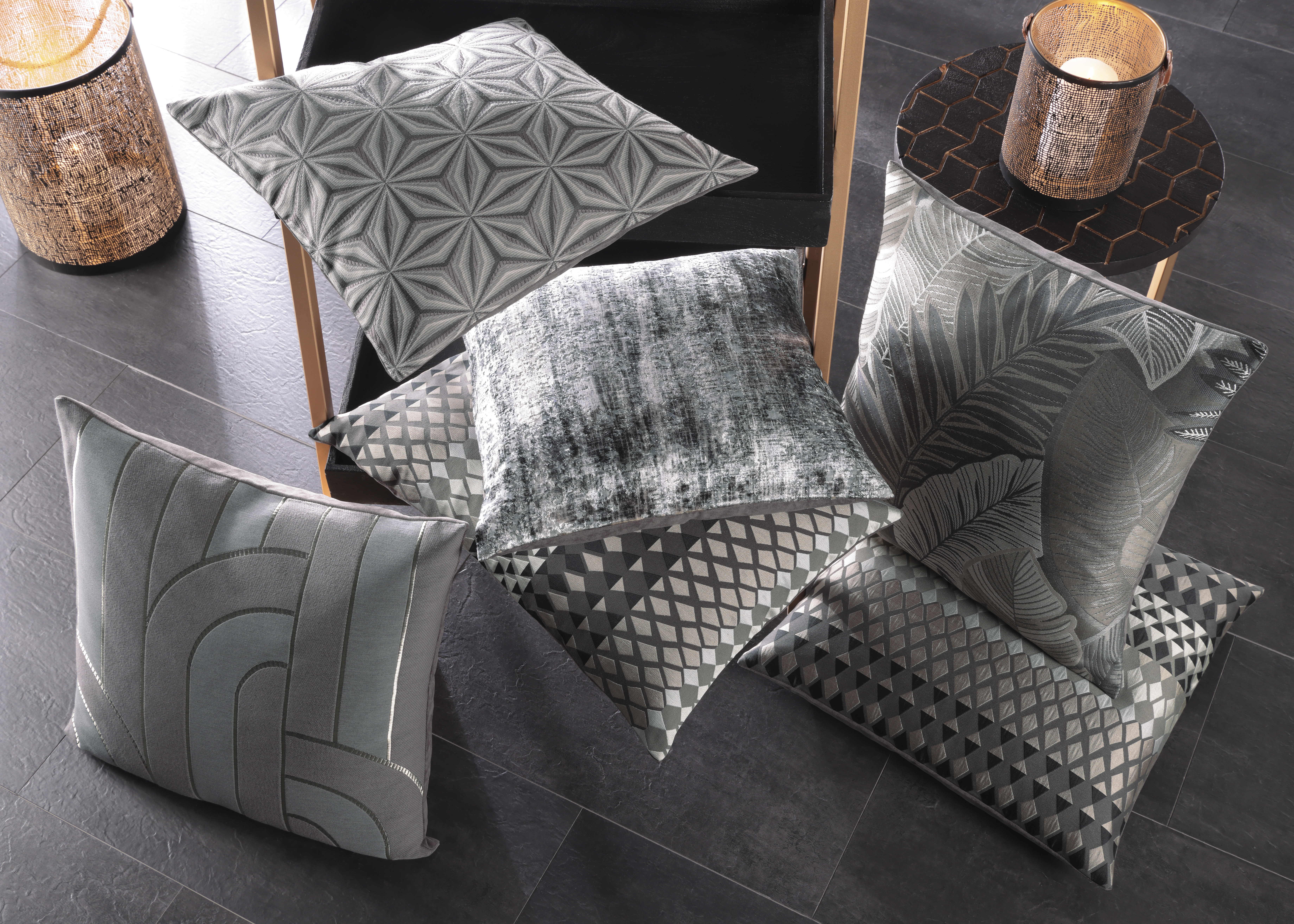 Kissenhülle Ritmo Anthrazit B: 45 cm Gözze Ambiente Trendlife / Farbe: Anthrazit