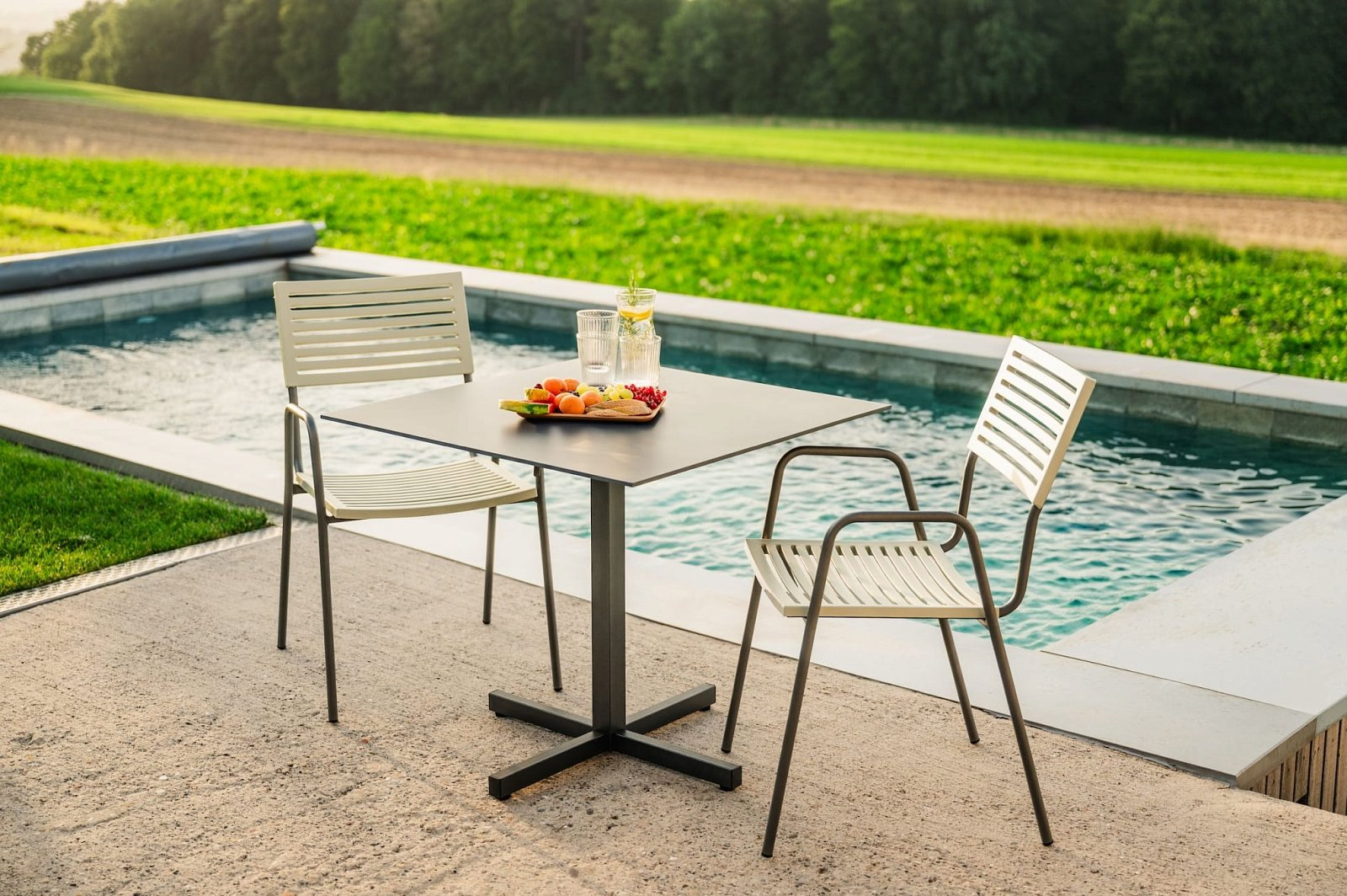 Gartenstuhl Lamello von Schaffner / Farbe: Hellgrün / Grösse: 54 x 60 cm