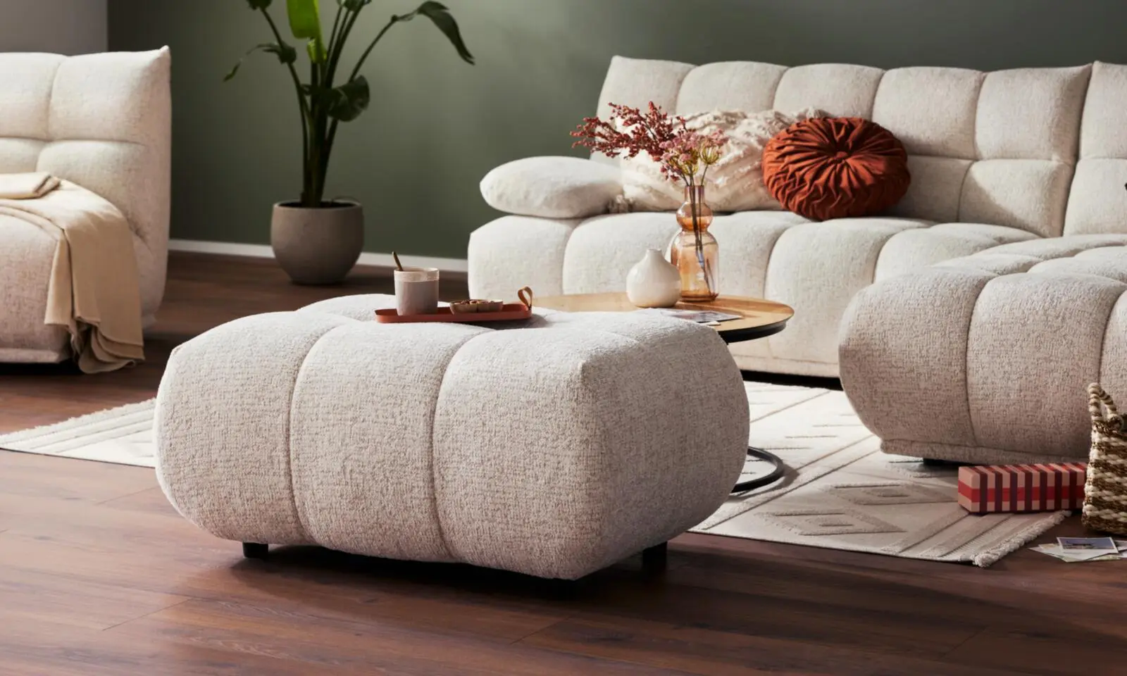 Hocker Nr. 4140 von Roomio
