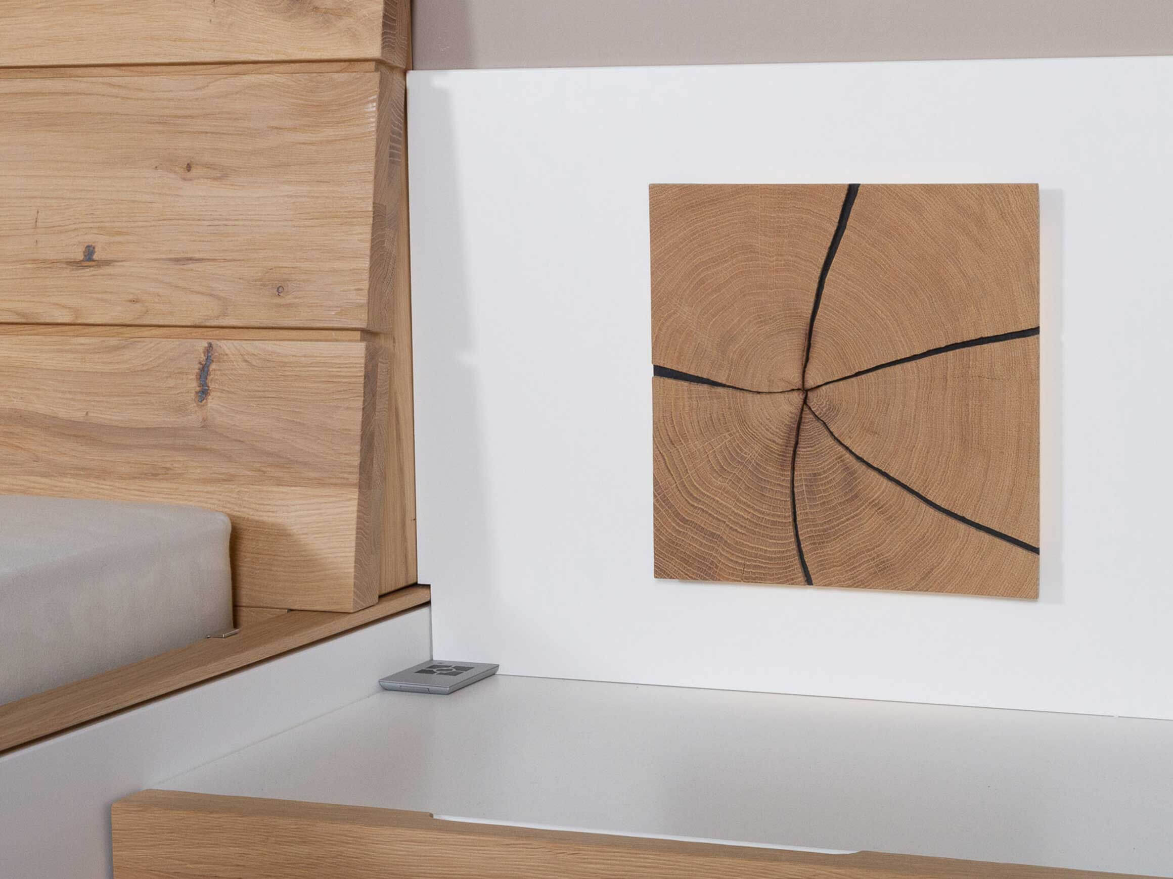 Bett Chamonix von Thielemeyer, Bettseiten weiss