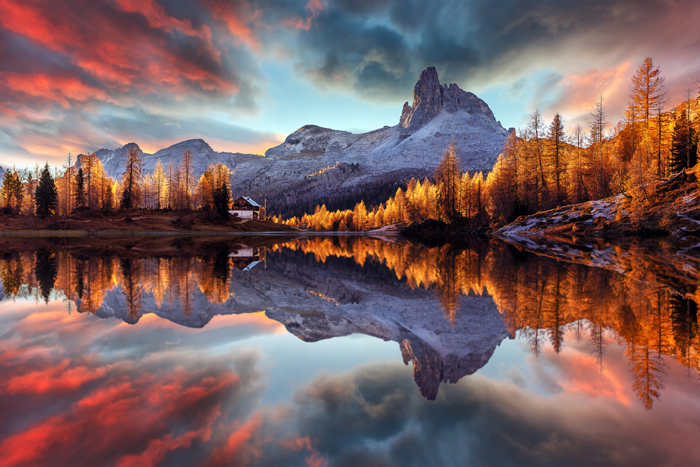 Alubild-Spiegelnde Berge im Sonnenaufgang-image LAND