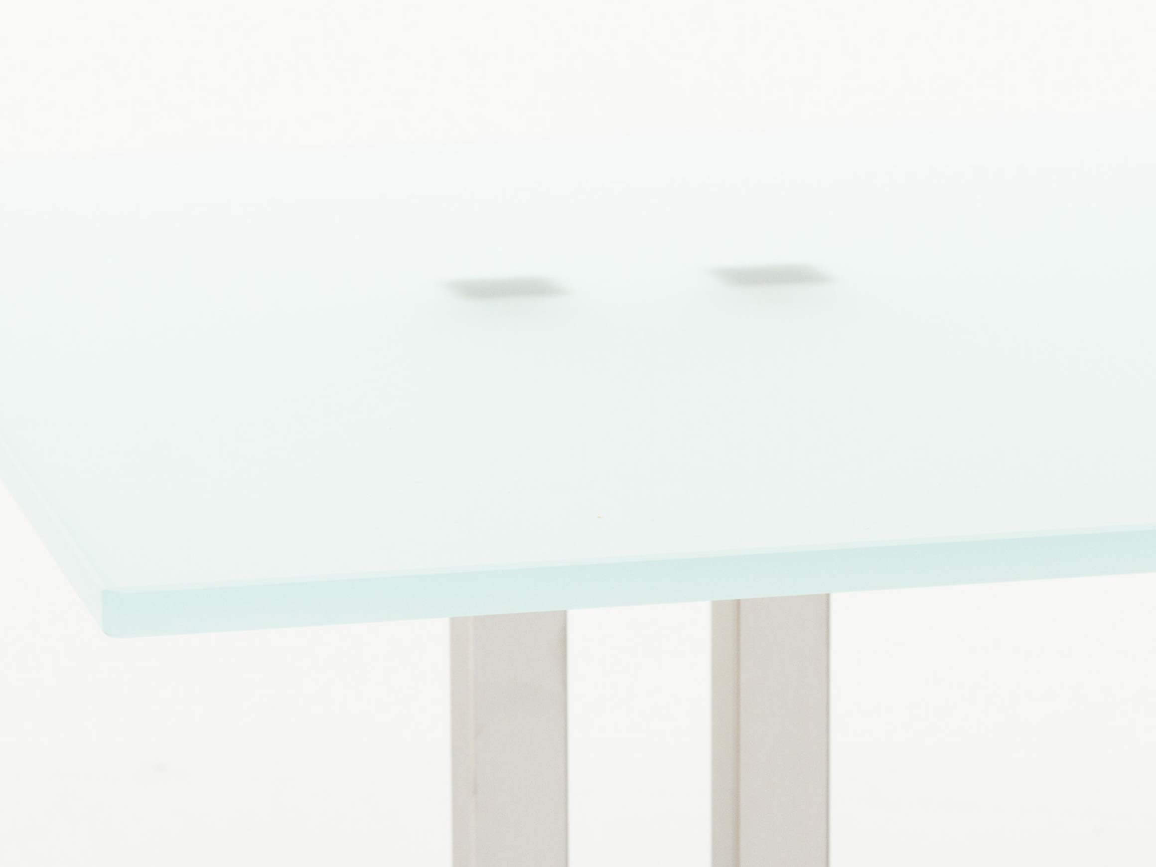 Beistelltisch Kolo, Optiwhite Glasplatte, Gestell